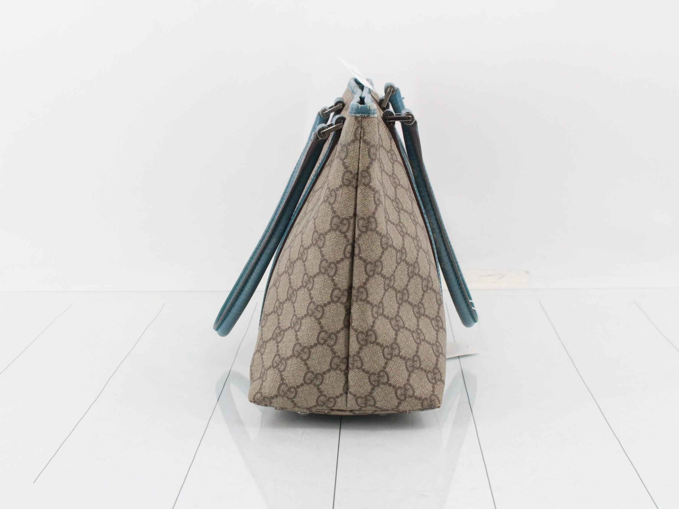 GG Supreme Handbag — view 3
