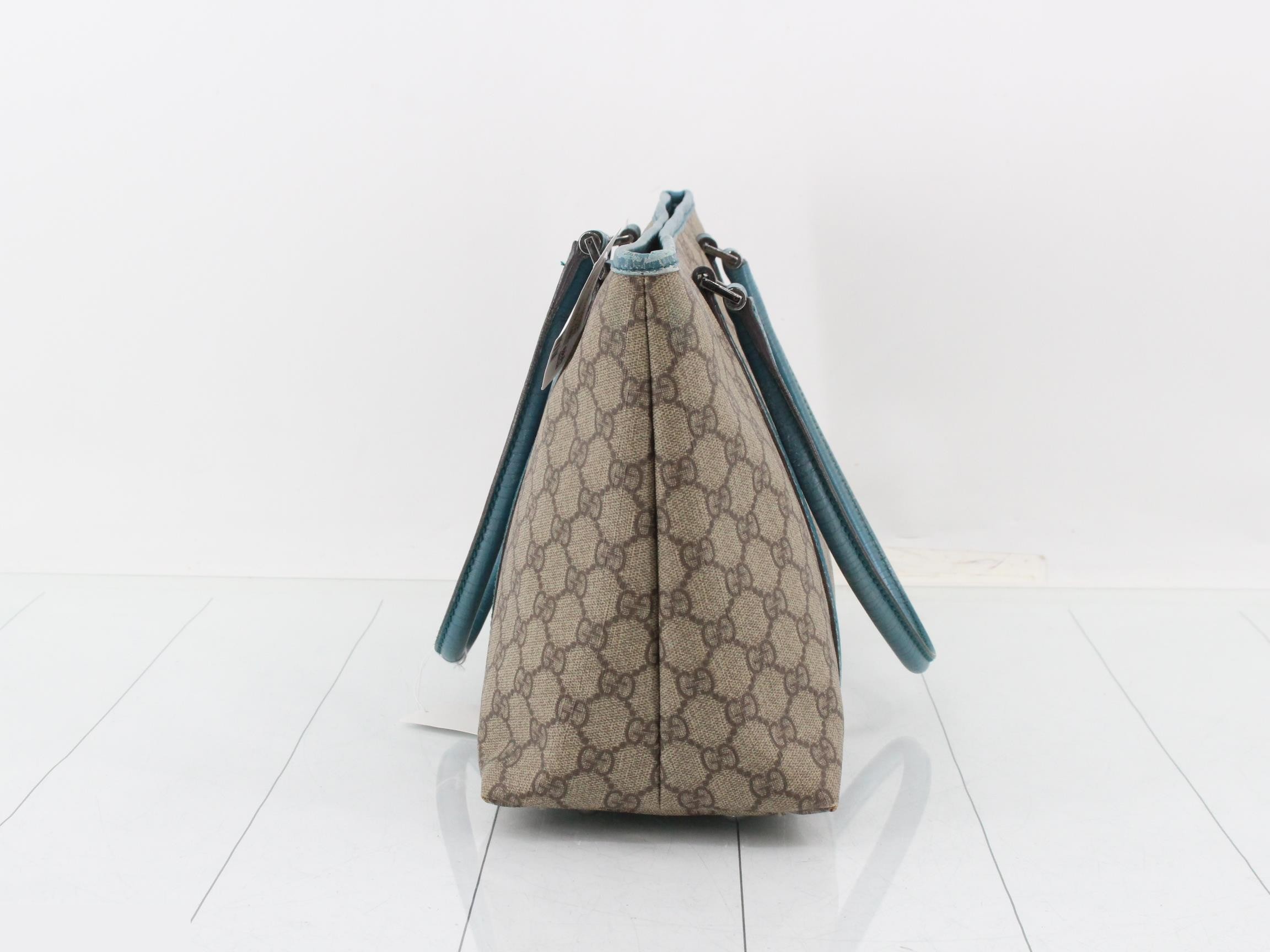 GG Supreme Handbag — view 4