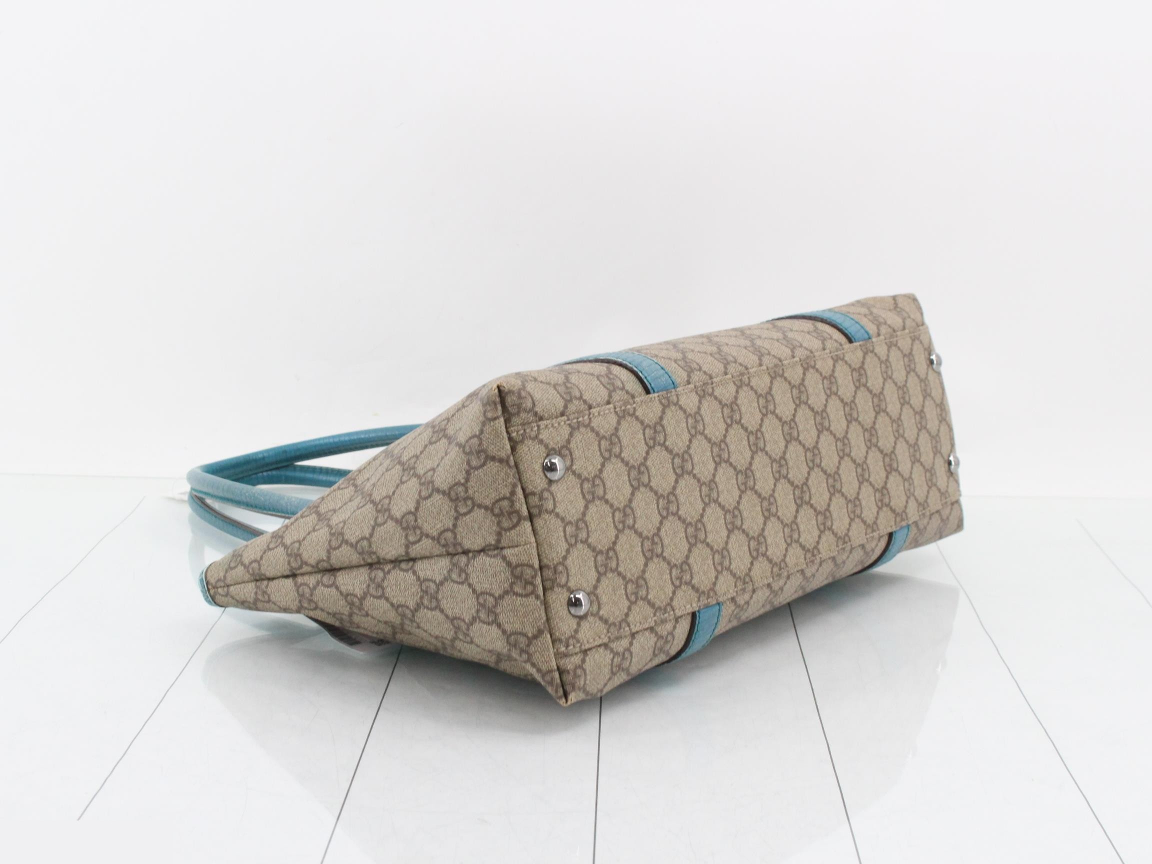 GG Supreme Handbag — view 5