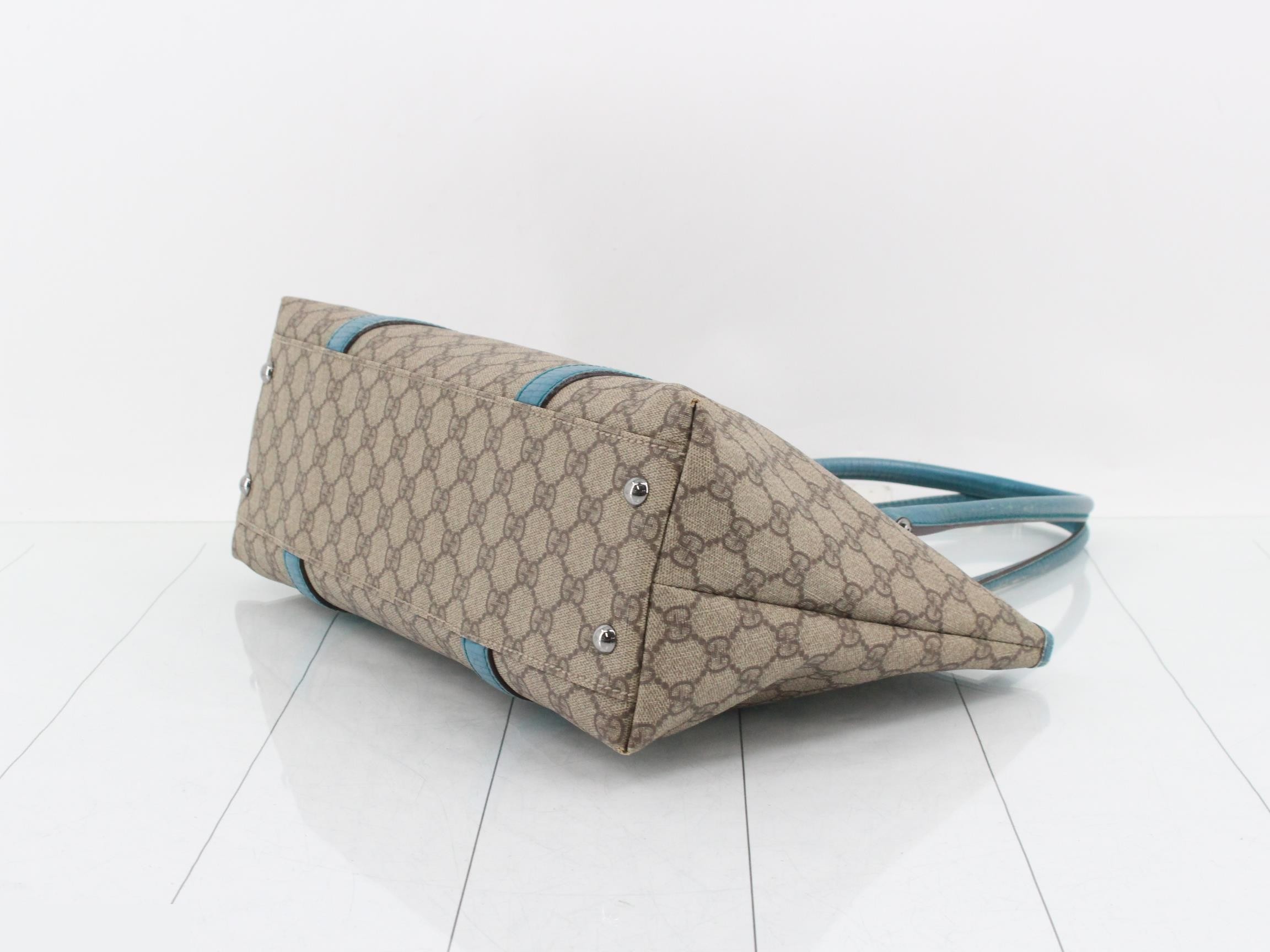 GG Supreme Handbag — view 6