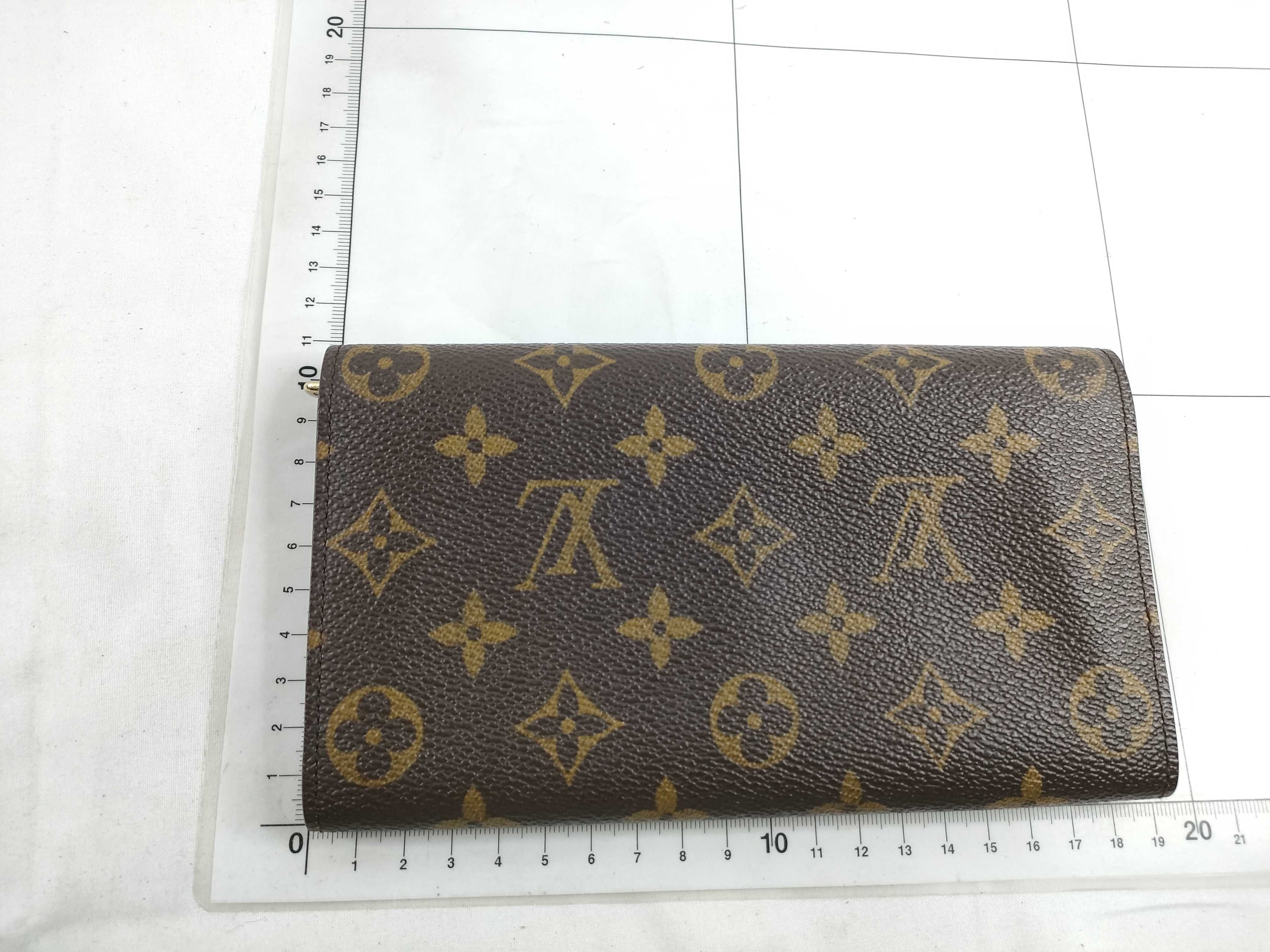 Monogram Louis Vuitton Pochette Portemonnaie Credit M61723 CA0967 Wallet — view 2