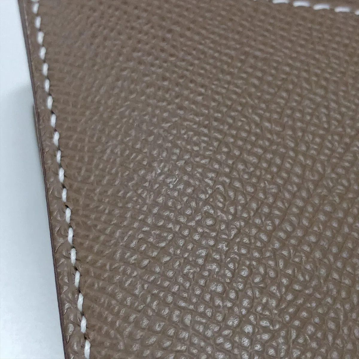 [Individually packaged] Hermes Constance 24 Miroir Veau Epsom Etoupe Gold Hardware B: 2023 with mirror — view 11