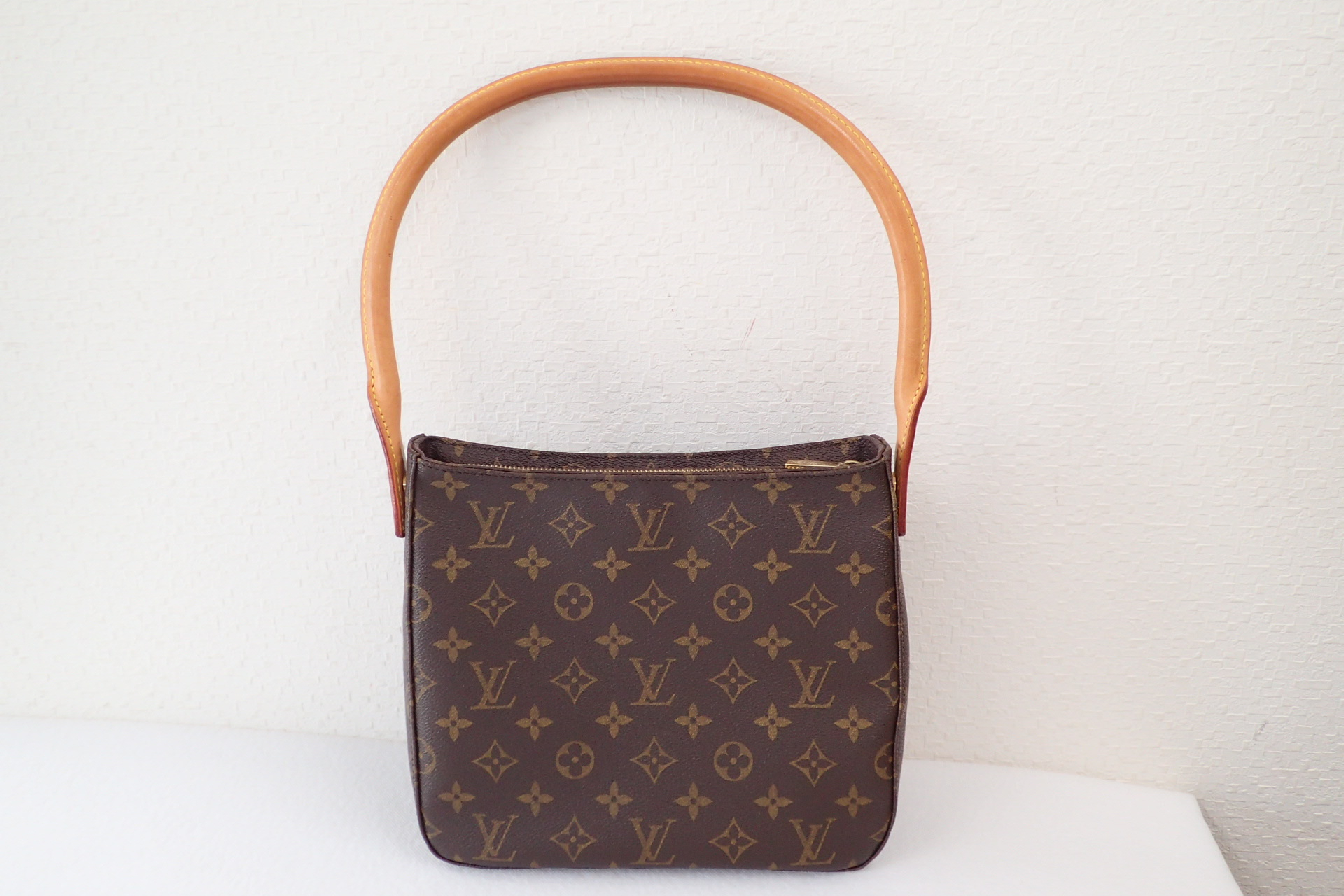 Monogram Looping MM Shoulder Bag — view 3