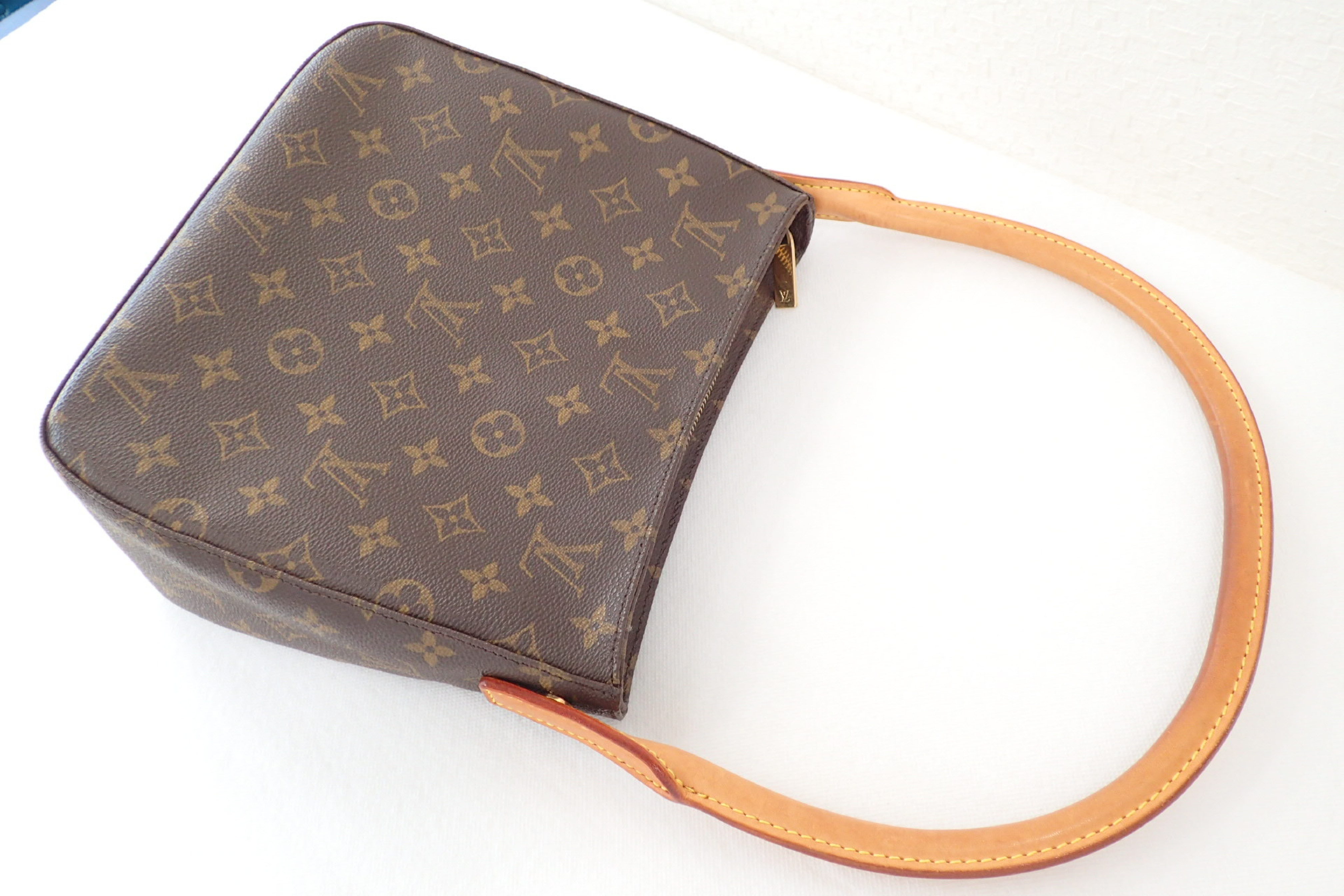 Monogram Looping MM Shoulder Bag — view 4