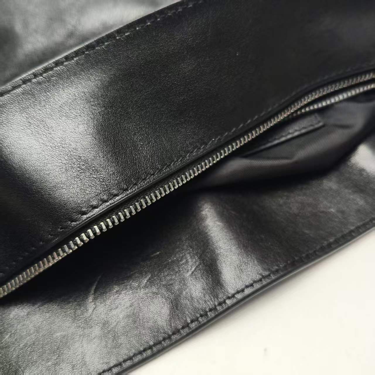 【*Shipped from: China*】BALENCIAGA Leather Shoulder Bag — view 14