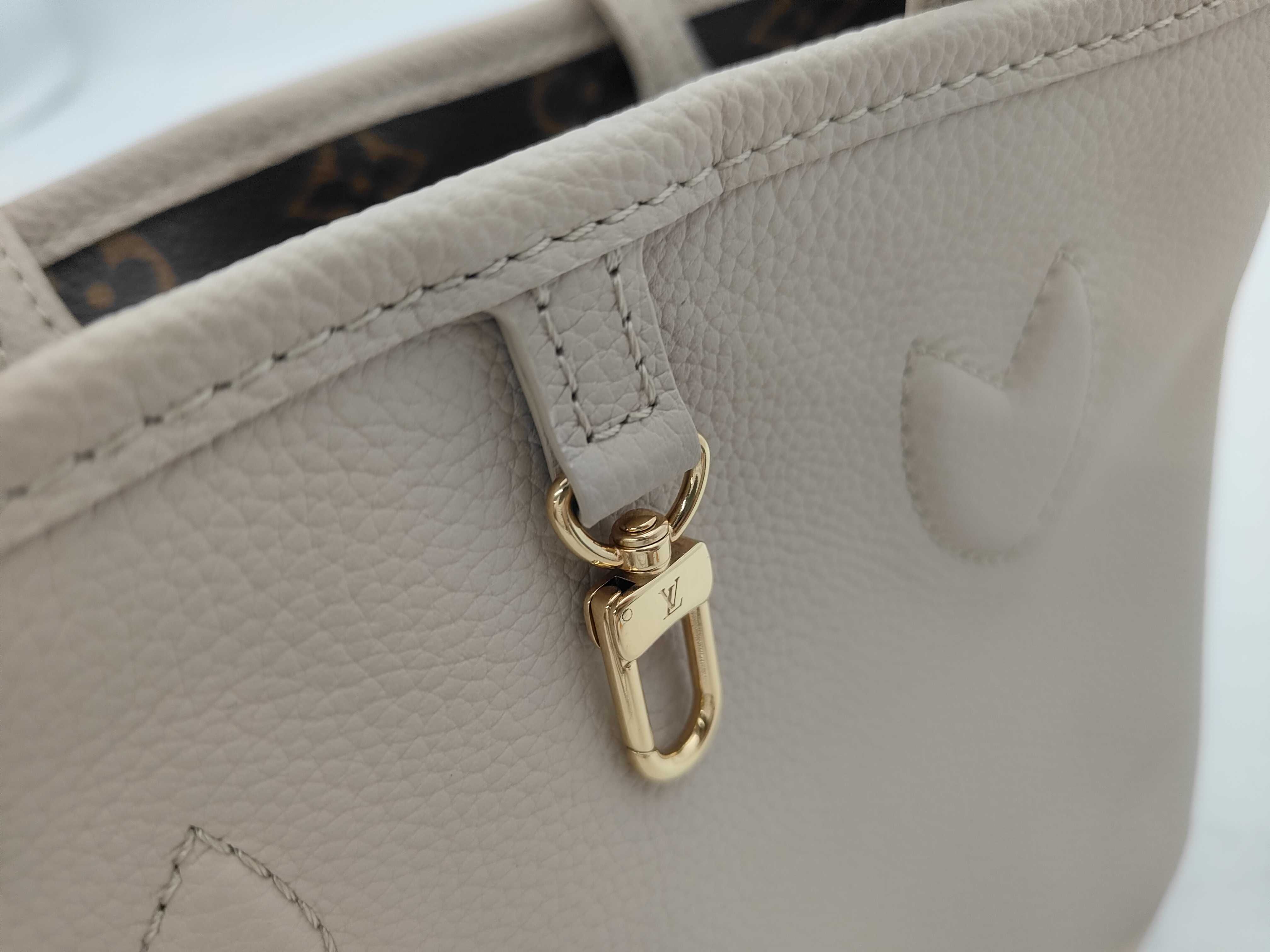 Neverfull Inside Out BB Reversible Limestone/Monogram Tote Bag M25657 (RFID verified) — view 12