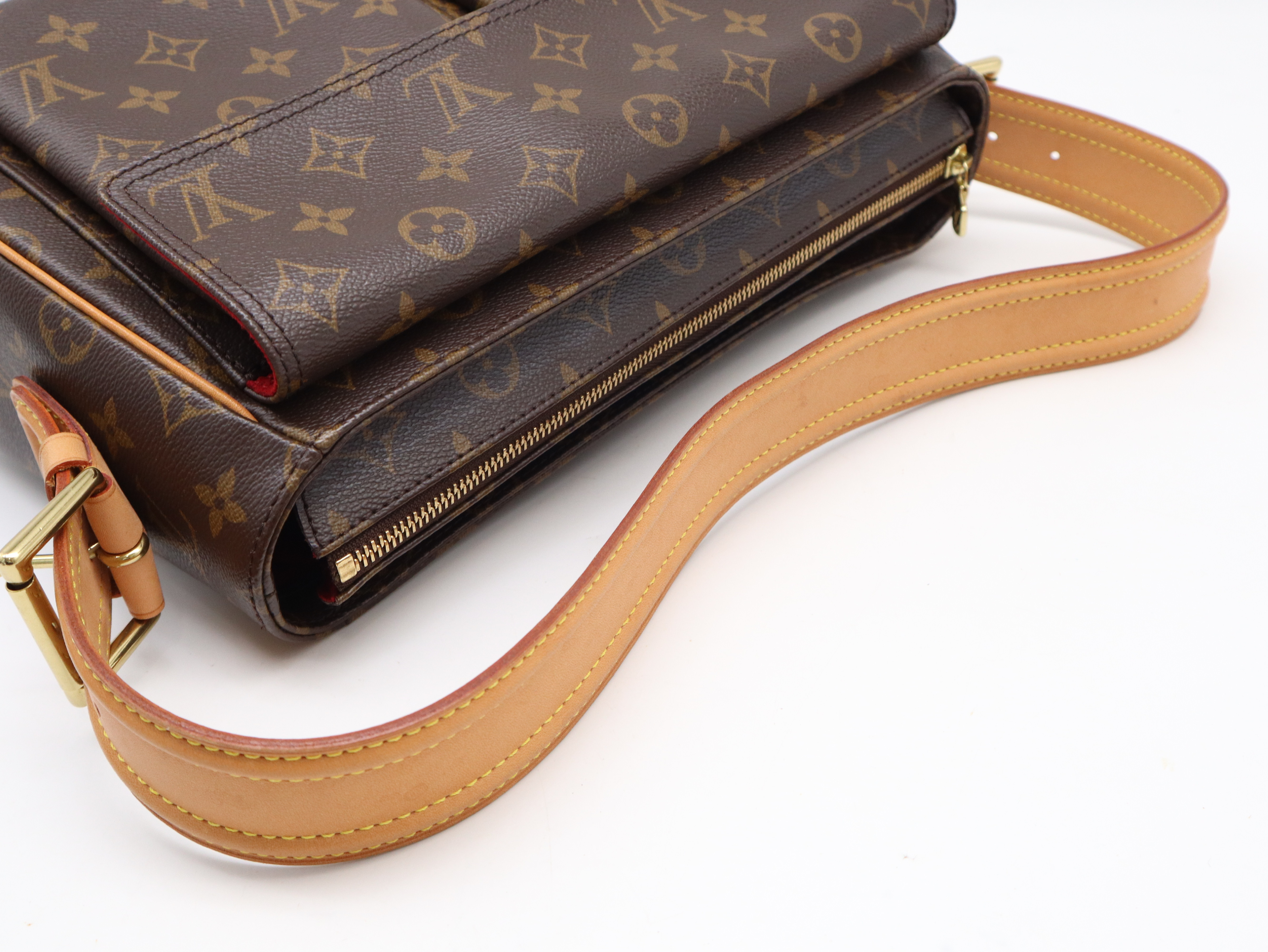 M51163 Monogram Viva Cite GM Shoulder Bag — view 6