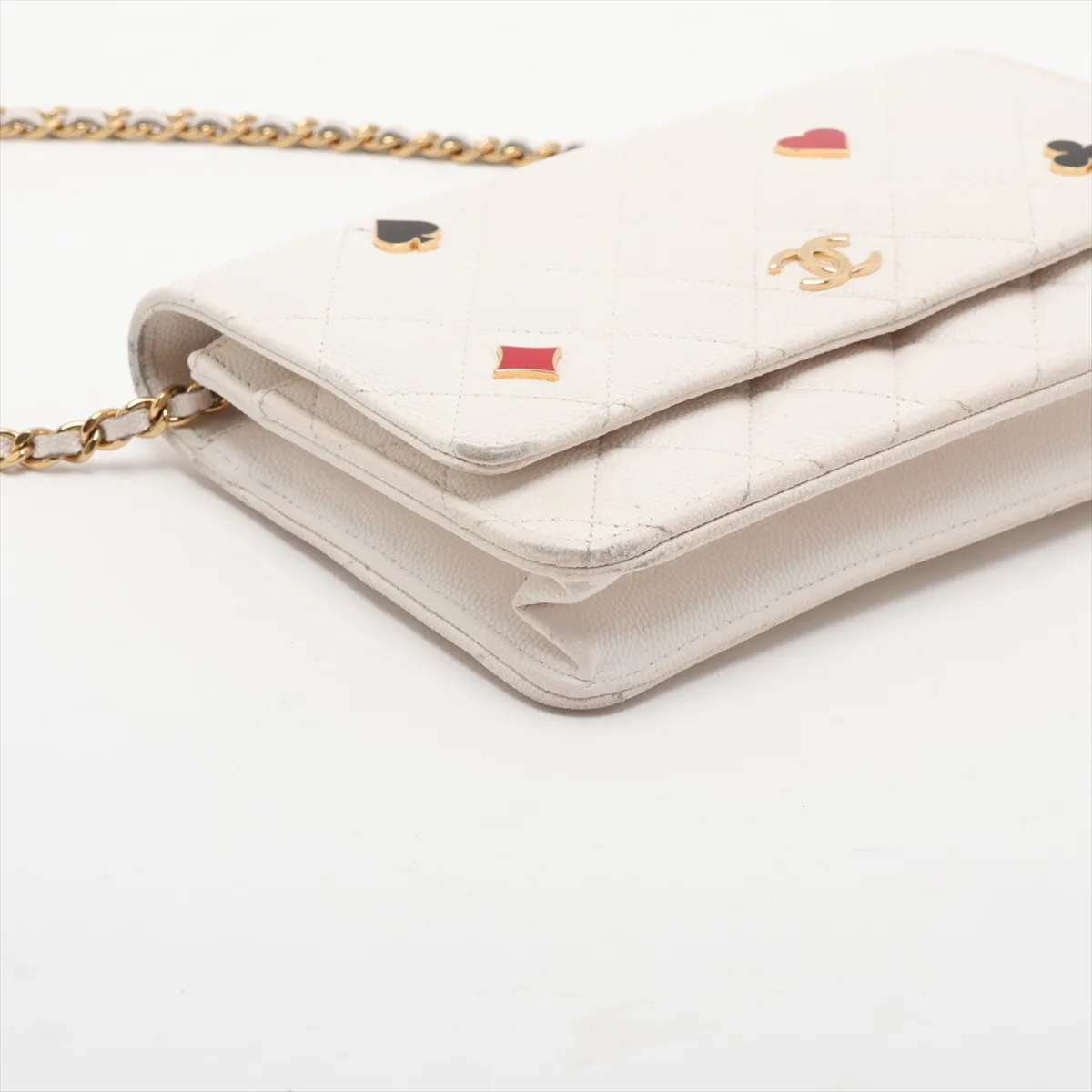 Matelassé Caviar Skin Chain Wallet, White with Gold Hardware, CP0449X0, Random Plate — view 4