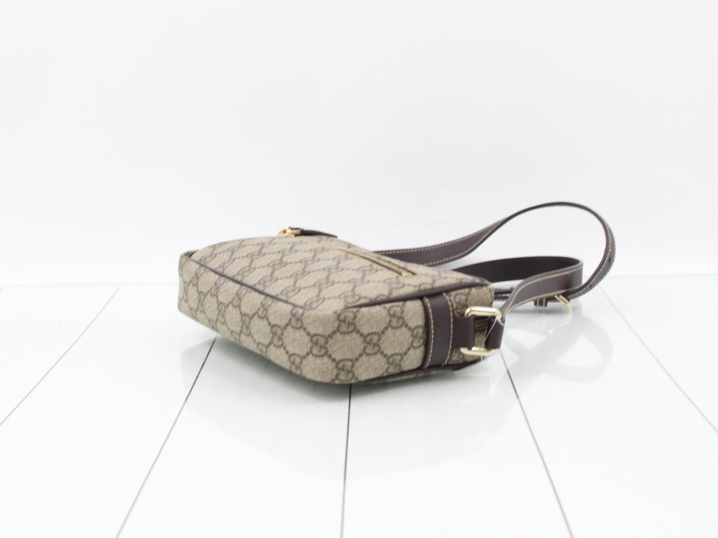 GG Supreme Shoulder Bag — view 6