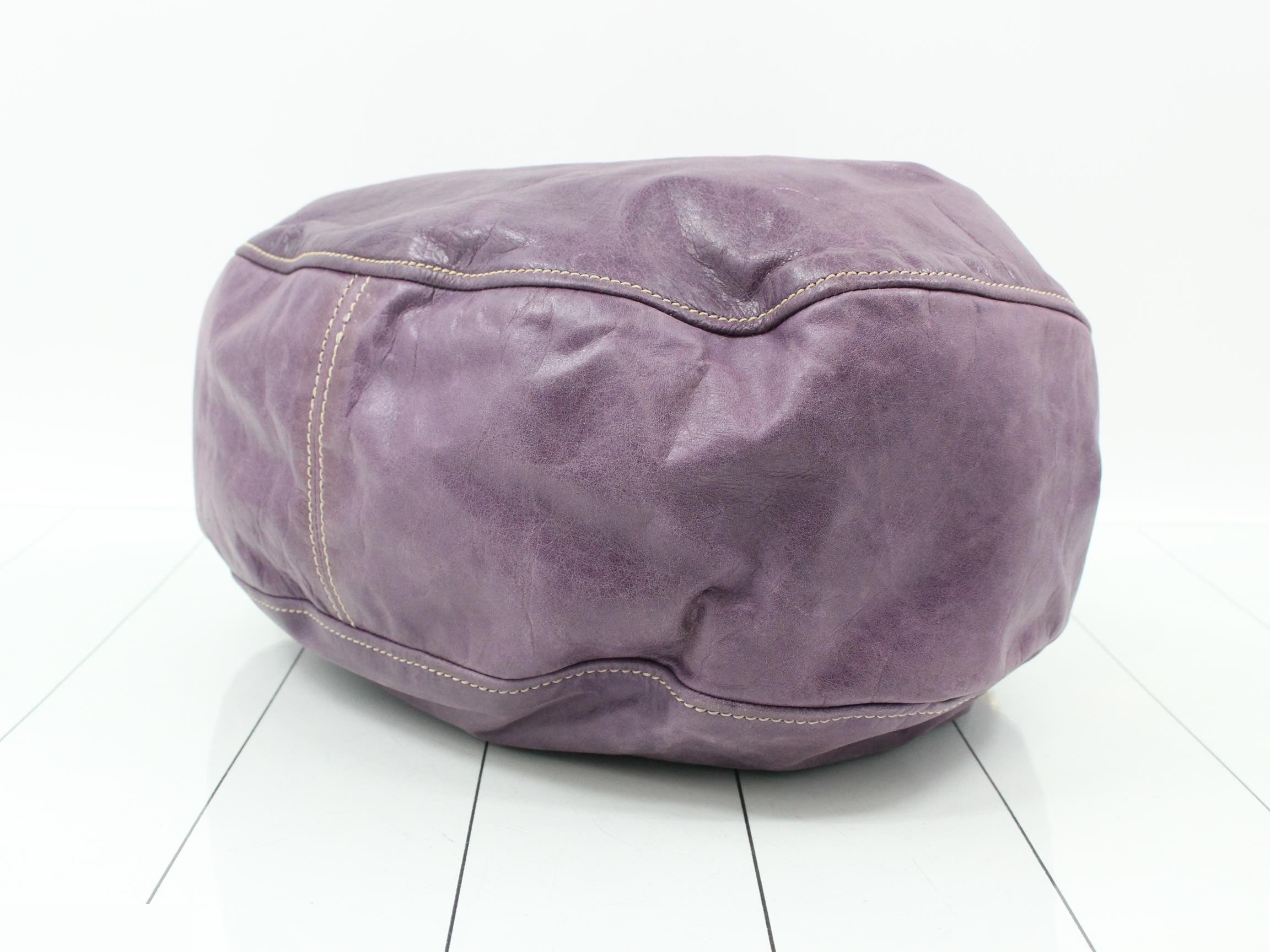 Other lines: 2-way bag with long strap, clasp closure, leather, purple. — view 6