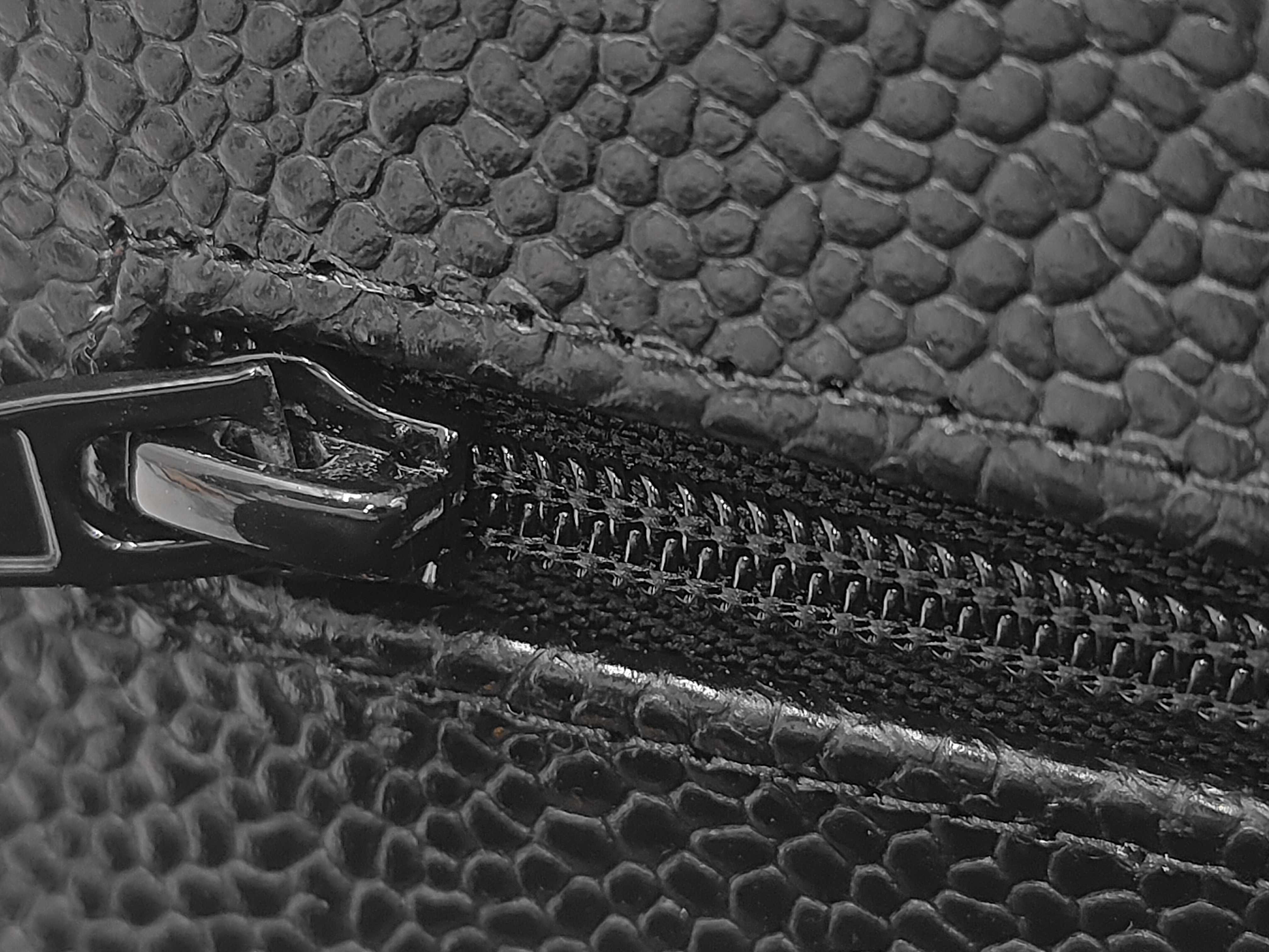 Matelassé 23 Small Caviar Skin Double Flap Black Ceiling Plate Gold Hardware A 01113 Shoulder Bag — view 14