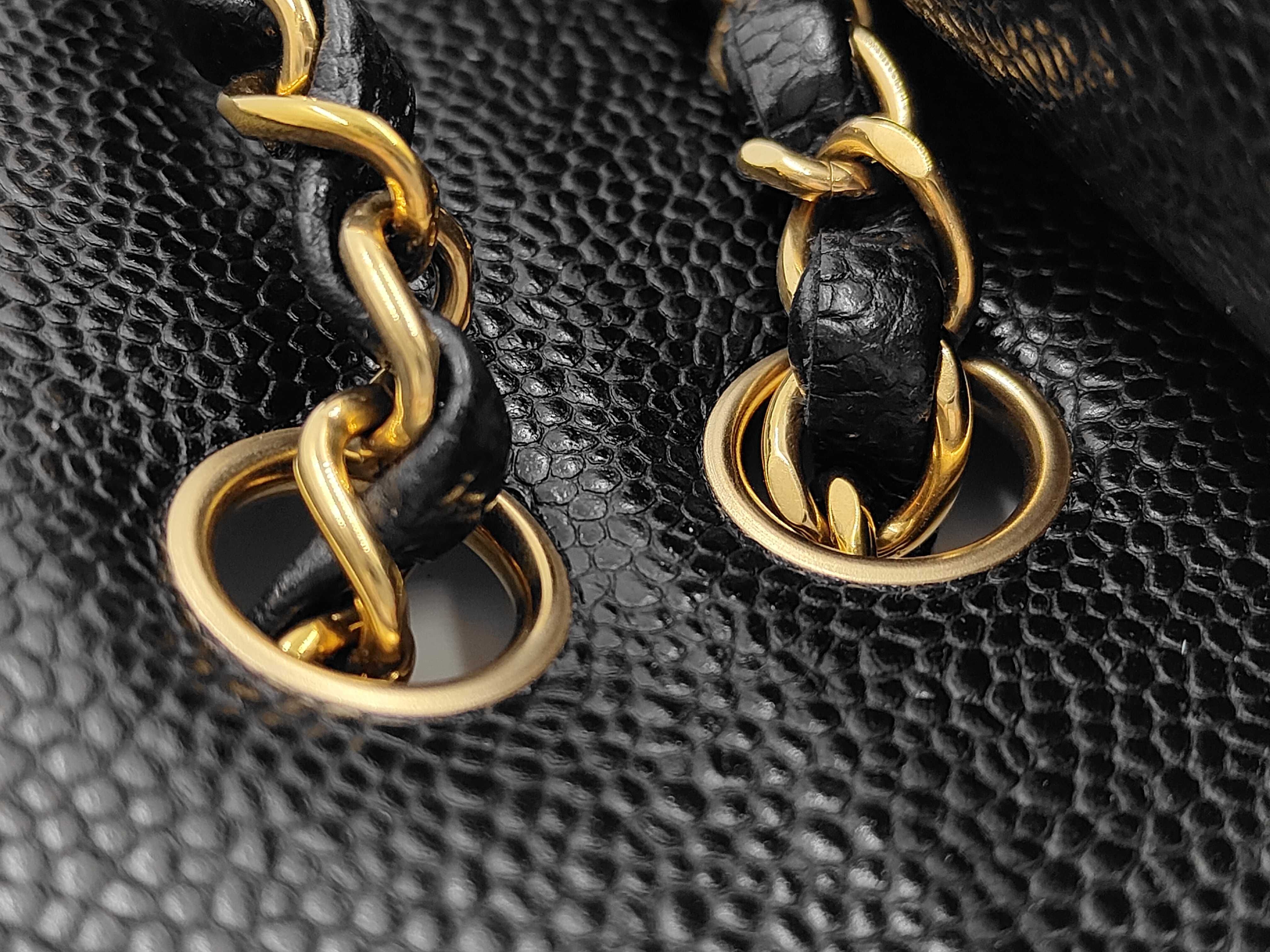 Matelassé 23 Small Caviar Skin Double Flap Black Ceiling Plate Gold Hardware A 01113 Shoulder Bag — view 5