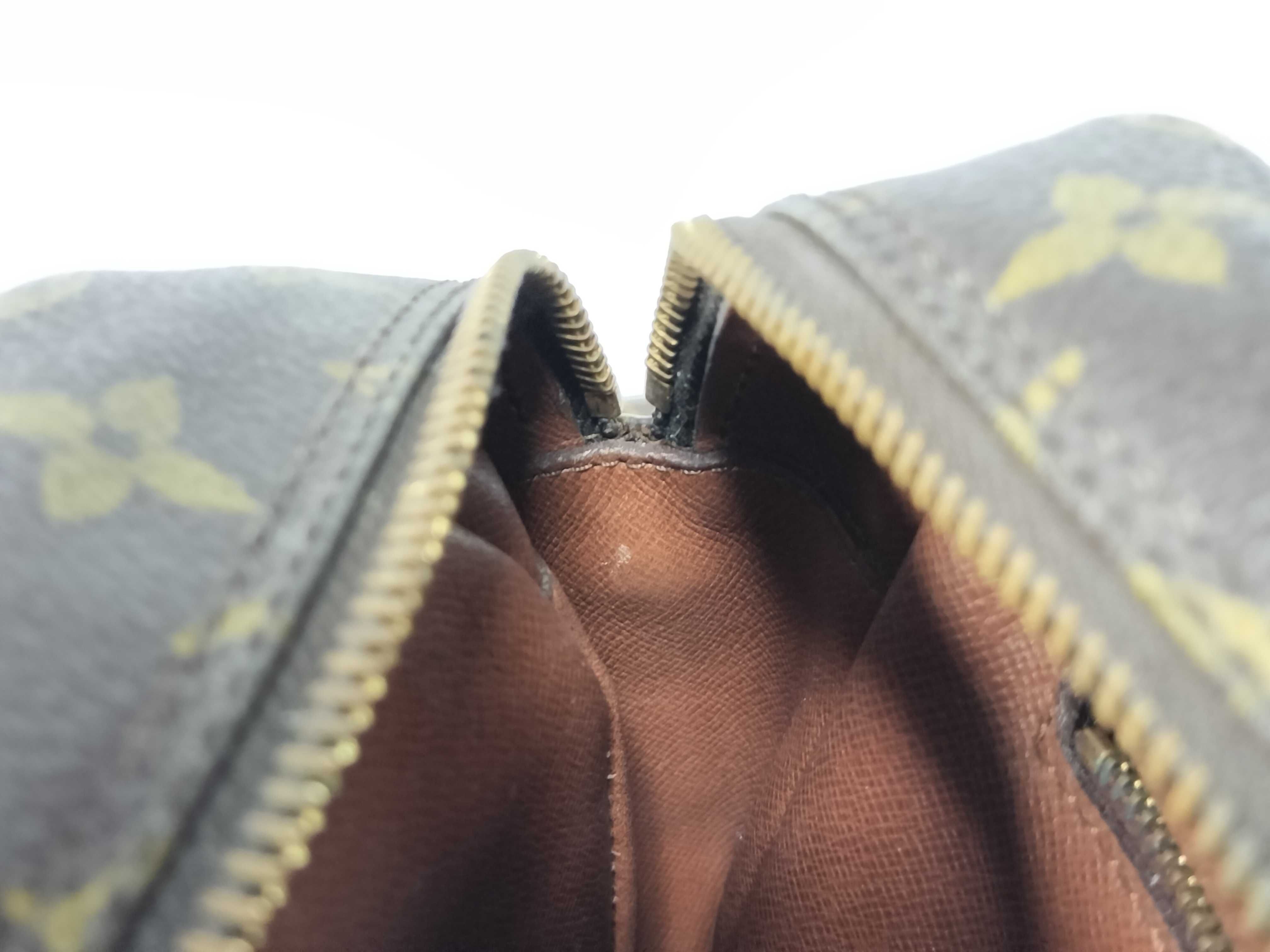 Monogram Louis Vuitton Nile Shoulder Bag — view 9