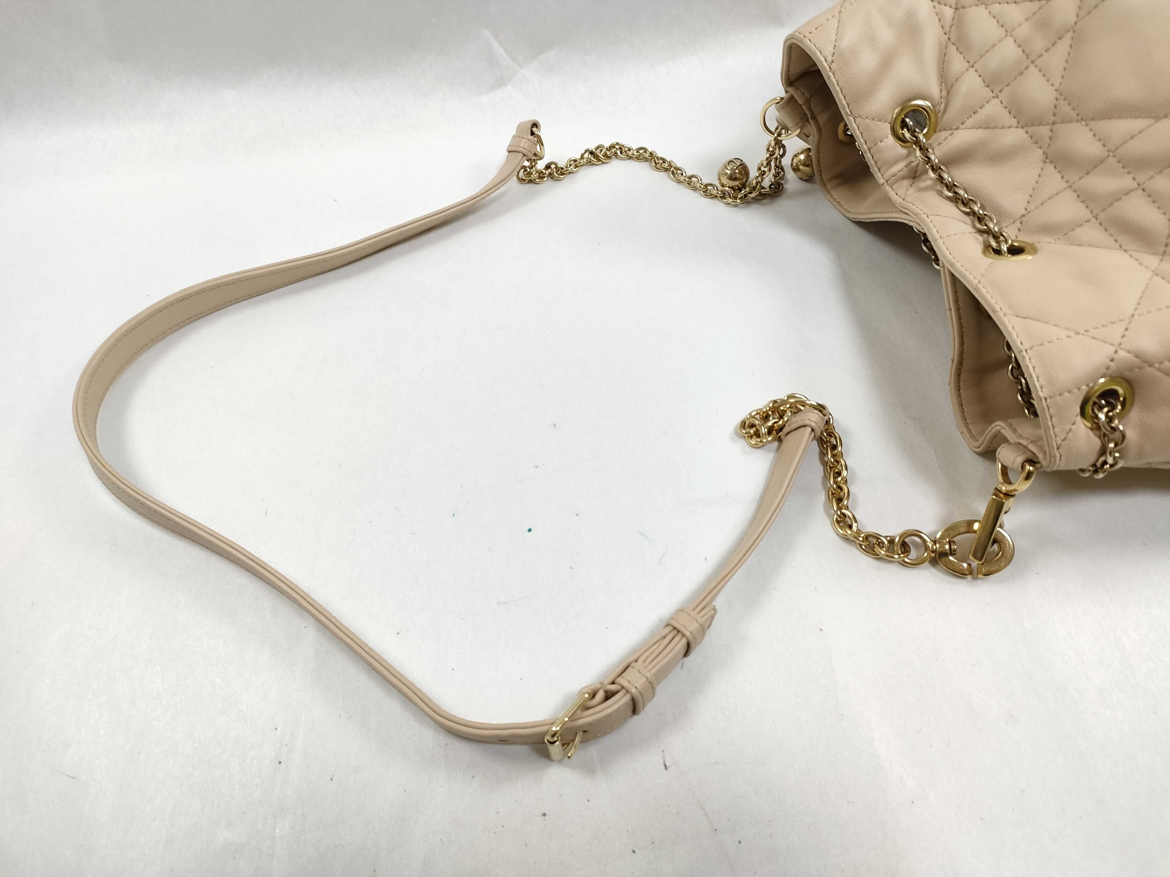 Christian Ami Medium Shoulder Bag (Cannage Shoulder Bag) — view 3