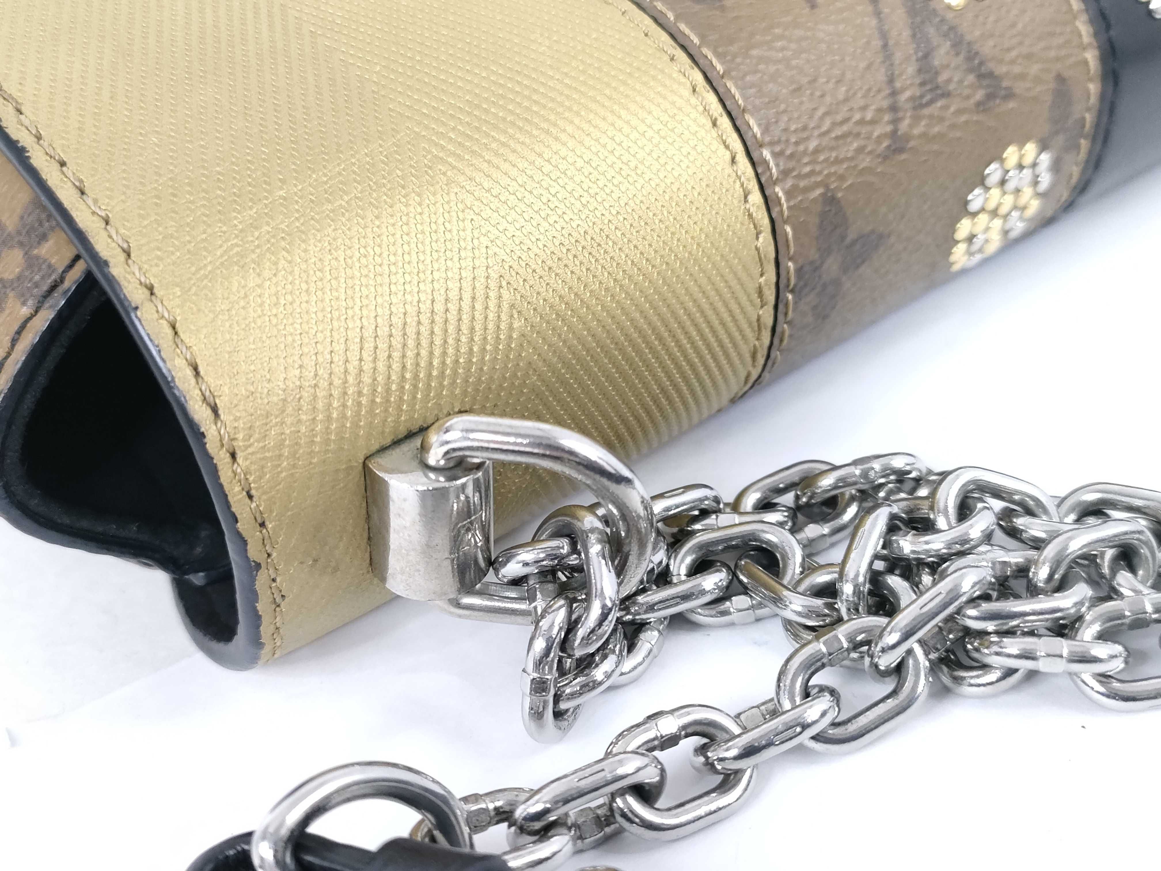 Twist MM Shoulder Bag M54600 — view 5