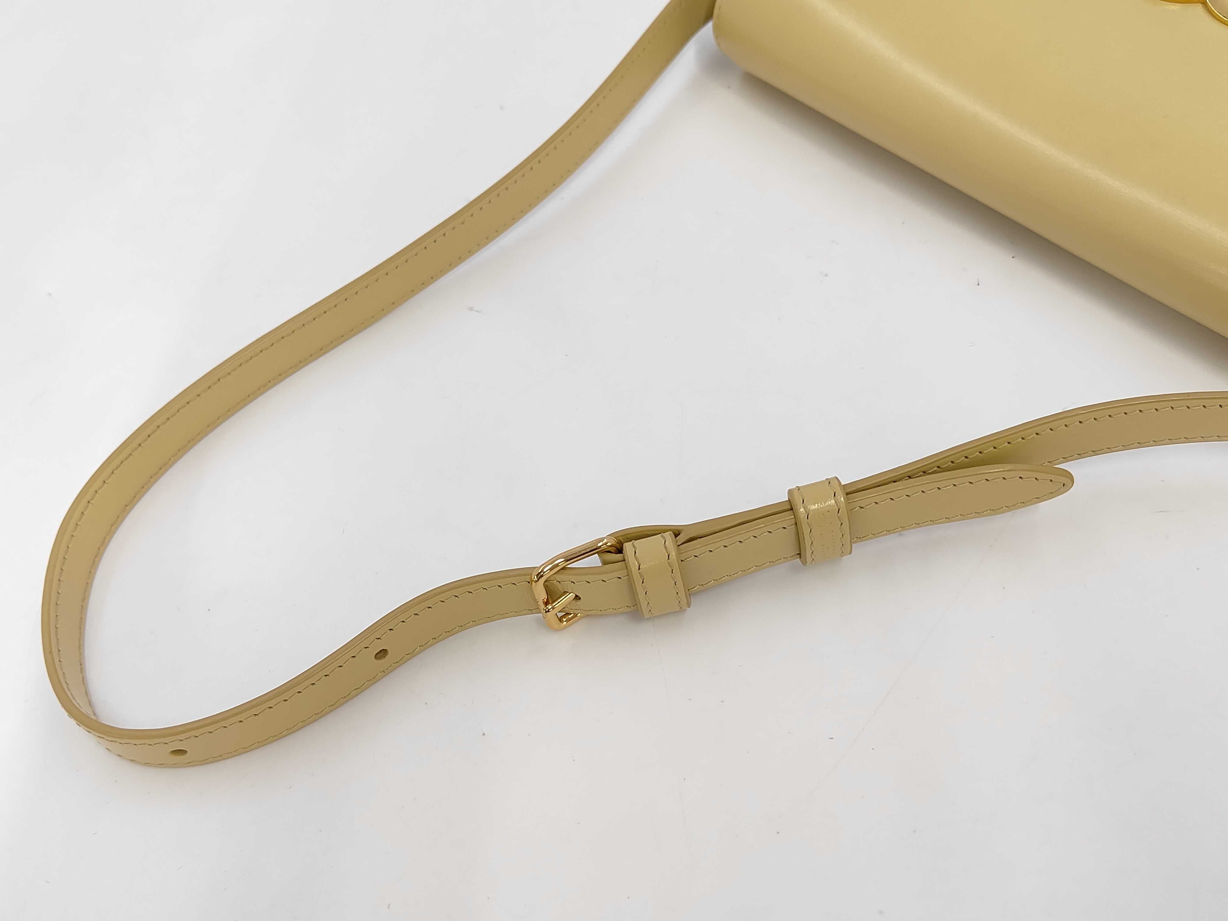 Triomphe Yellow Shoulder Bag — view 3