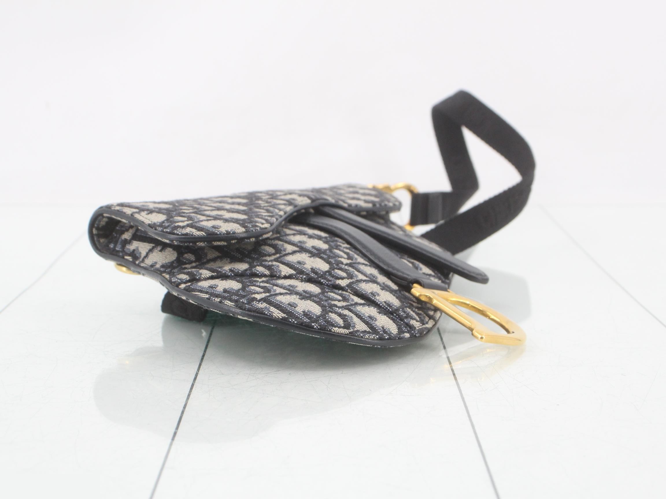 Oblique Saddle Canvas Waist Bag — view 5