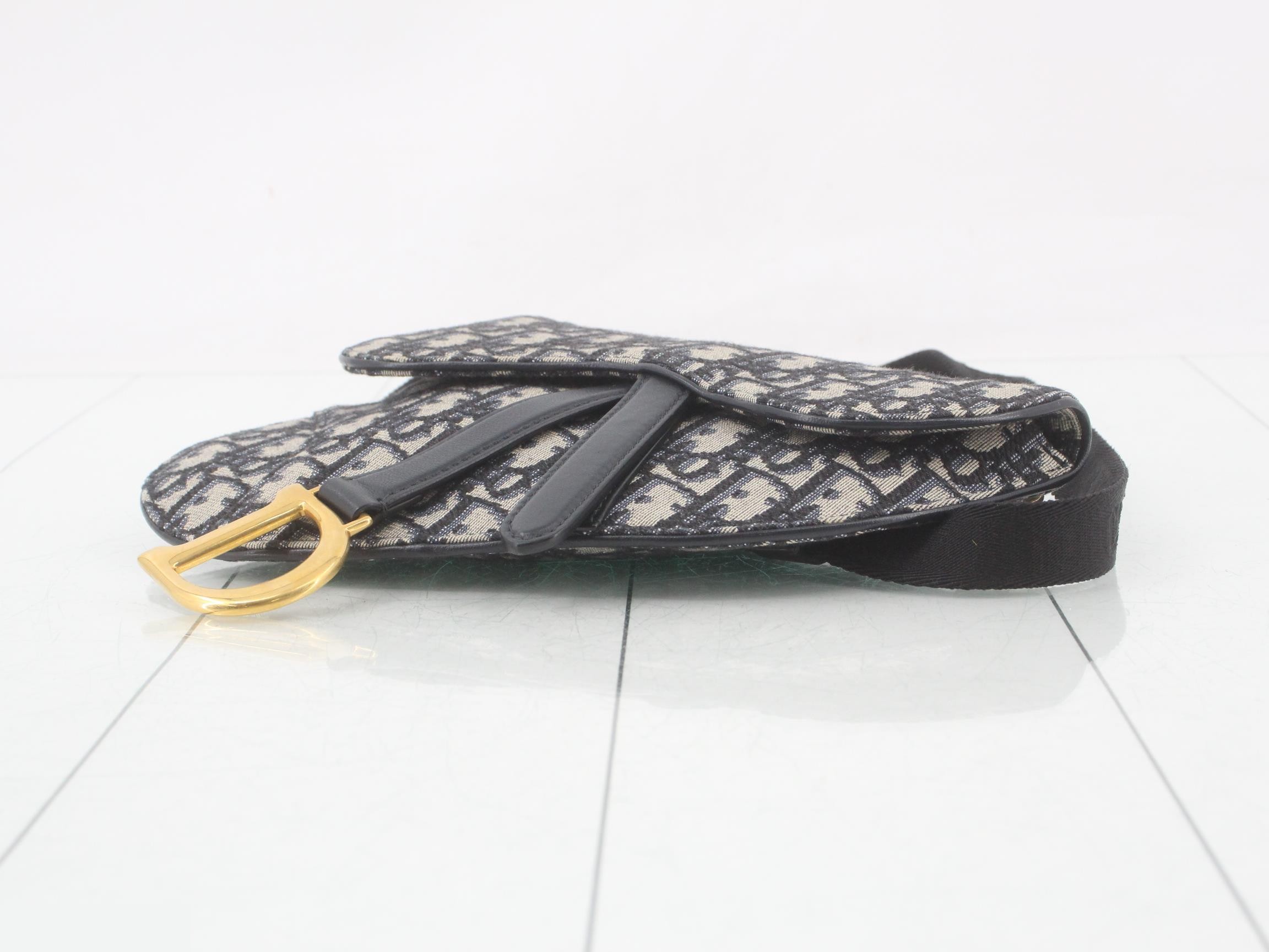 Oblique Saddle Canvas Waist Bag — view 6