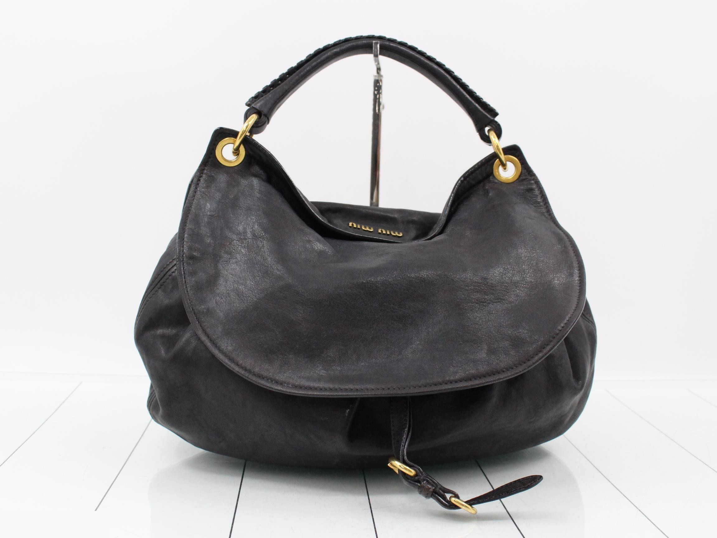 Rendezvous Archive Leather Runway One-Shoulder Bag