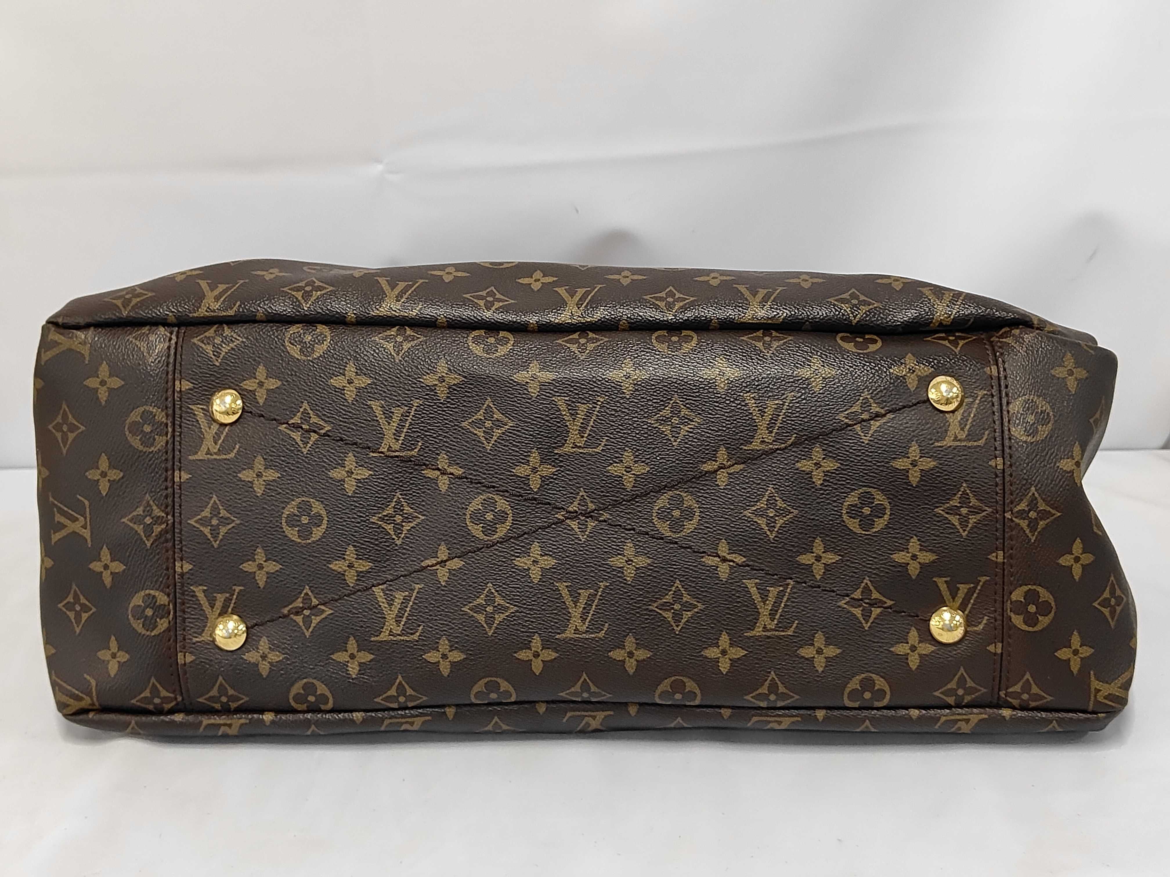 LV Louis Vuitton Artsy Monogram Handbag — view 3