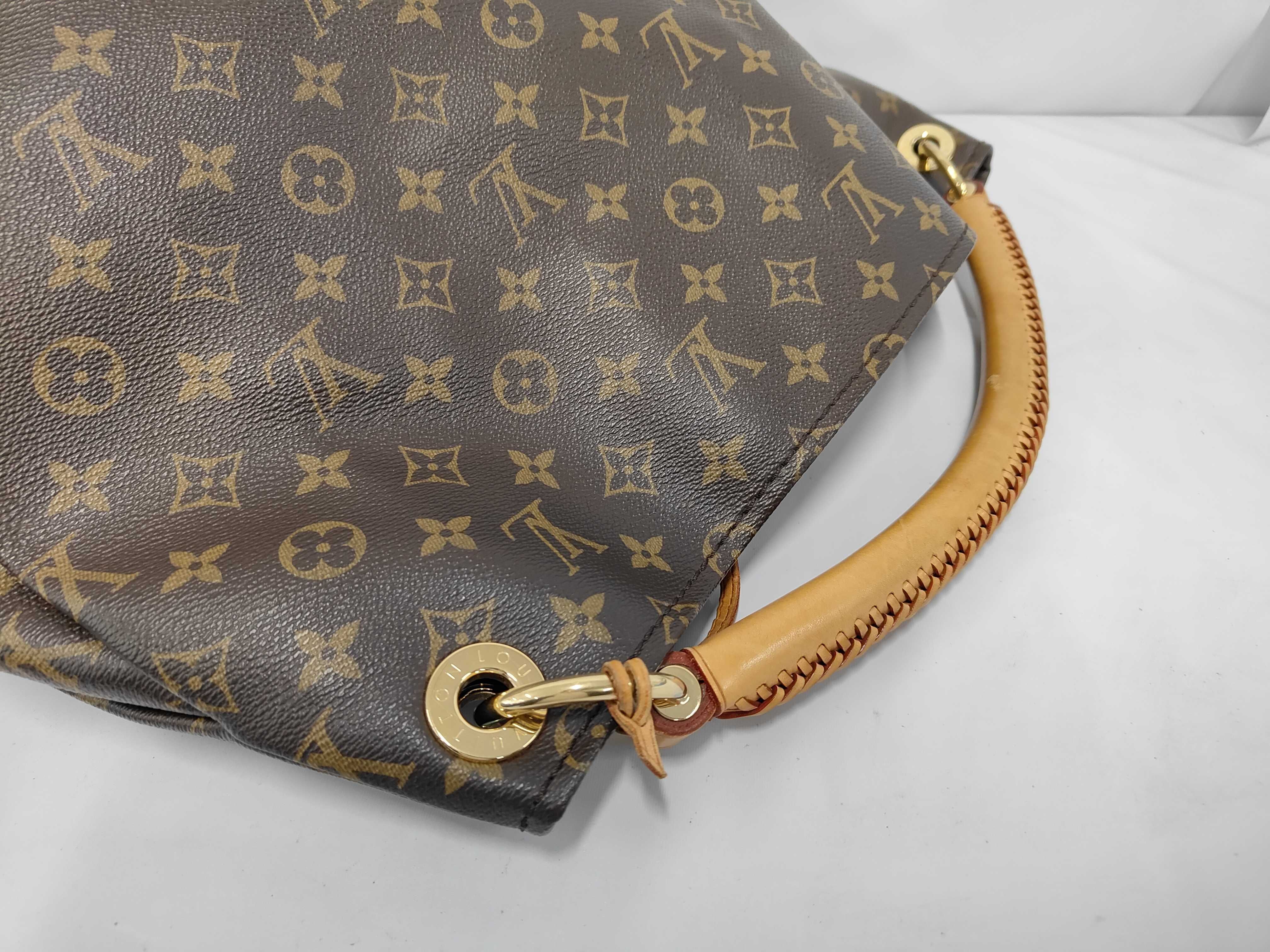 LV Louis Vuitton Artsy Monogram Handbag — view 5
