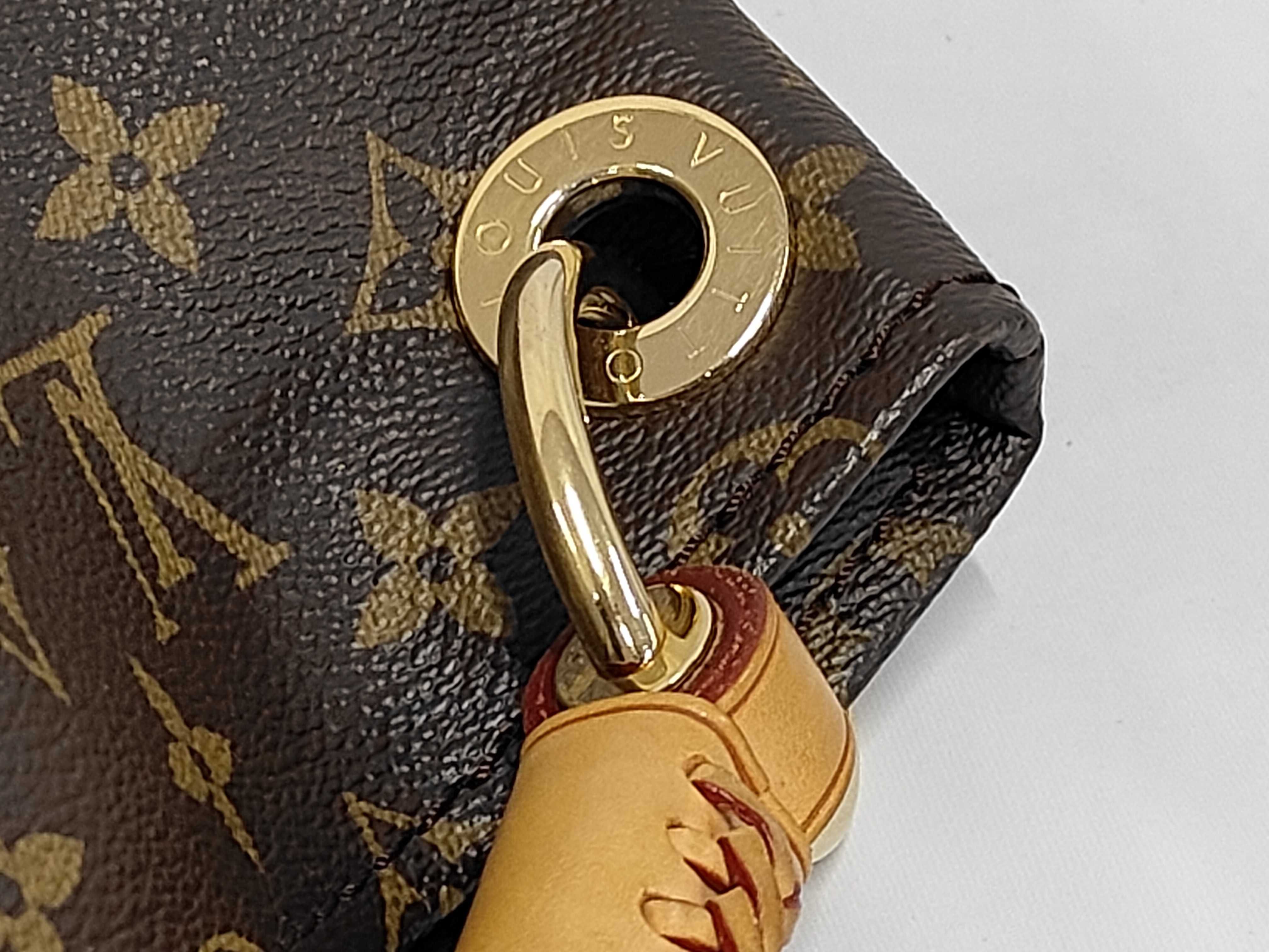 LV Louis Vuitton Artsy Monogram Handbag — view 7