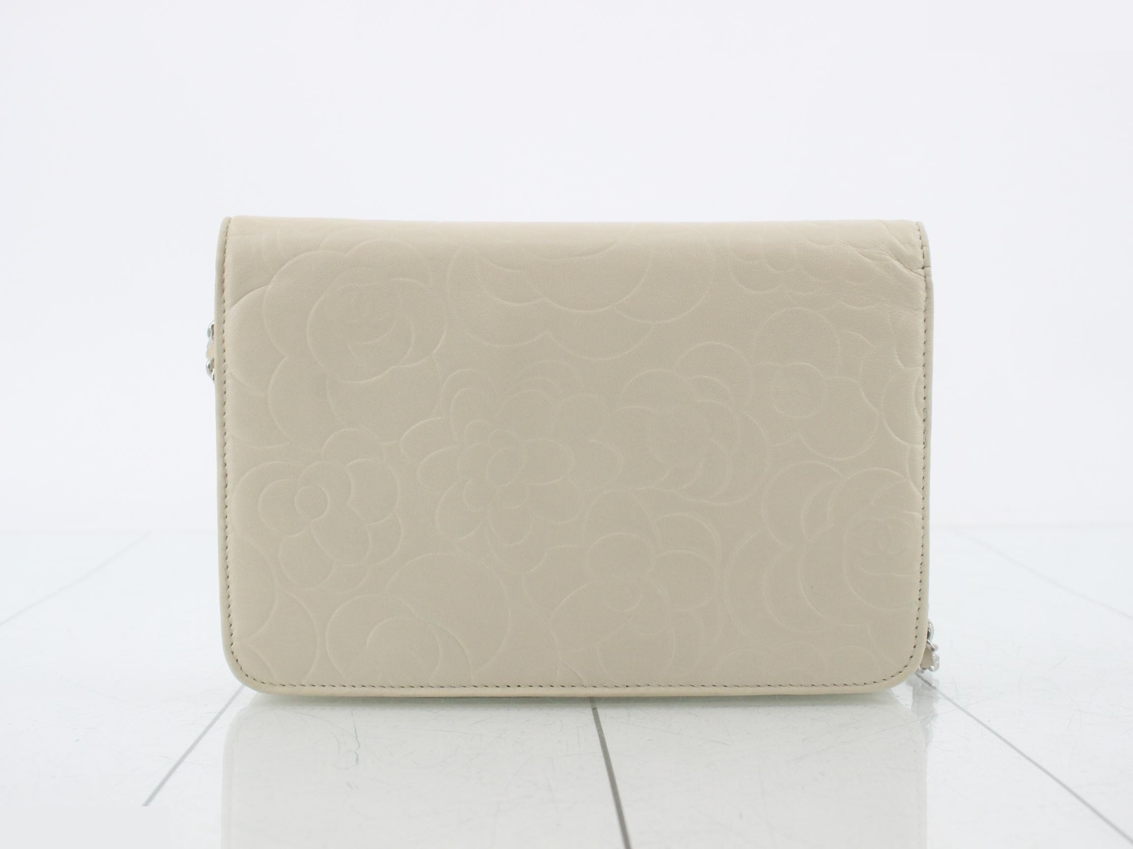 Camellia Chain Wallet, No. 13 — view 2