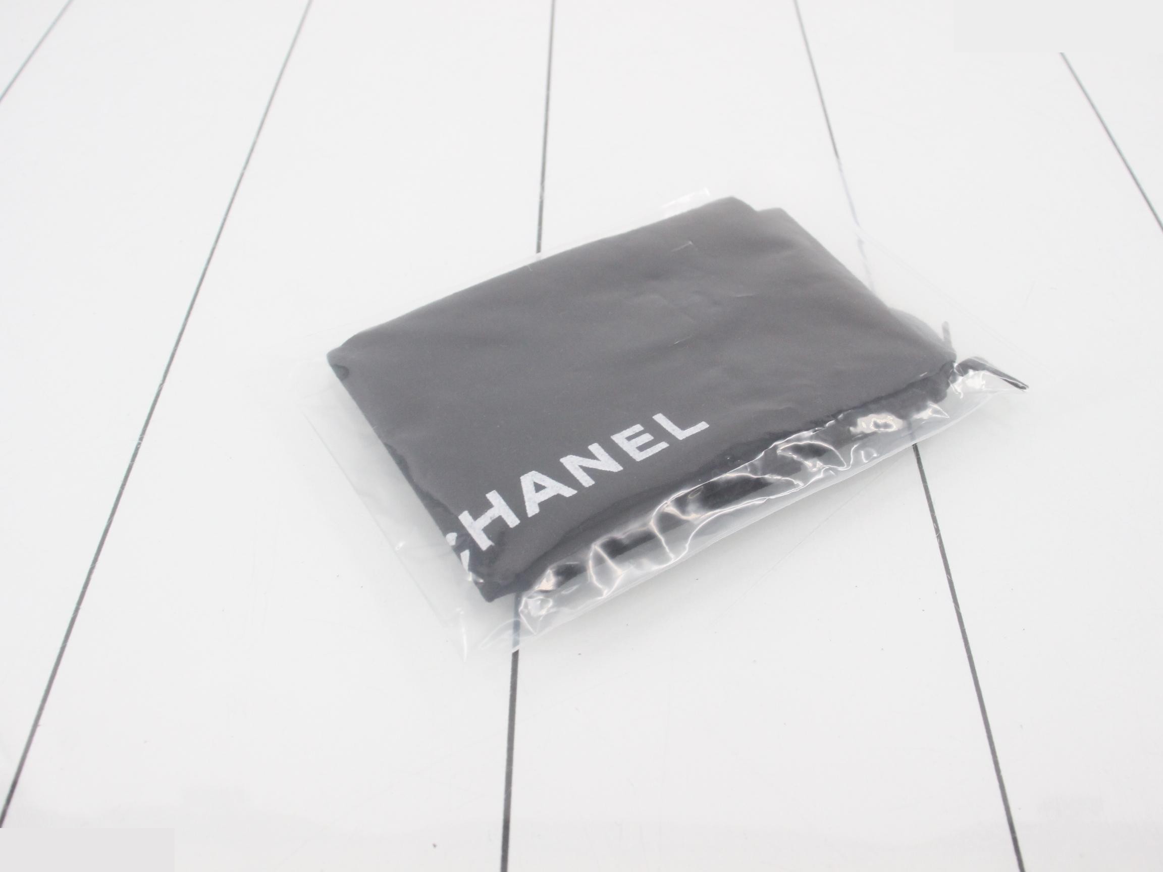 Camellia Chain Wallet, No. 13 — view 5