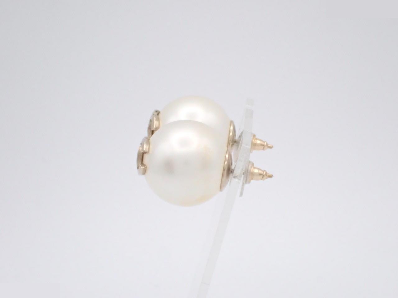 Coco Mark Pearl Earrings, with Mark, B16V Gold — view 3