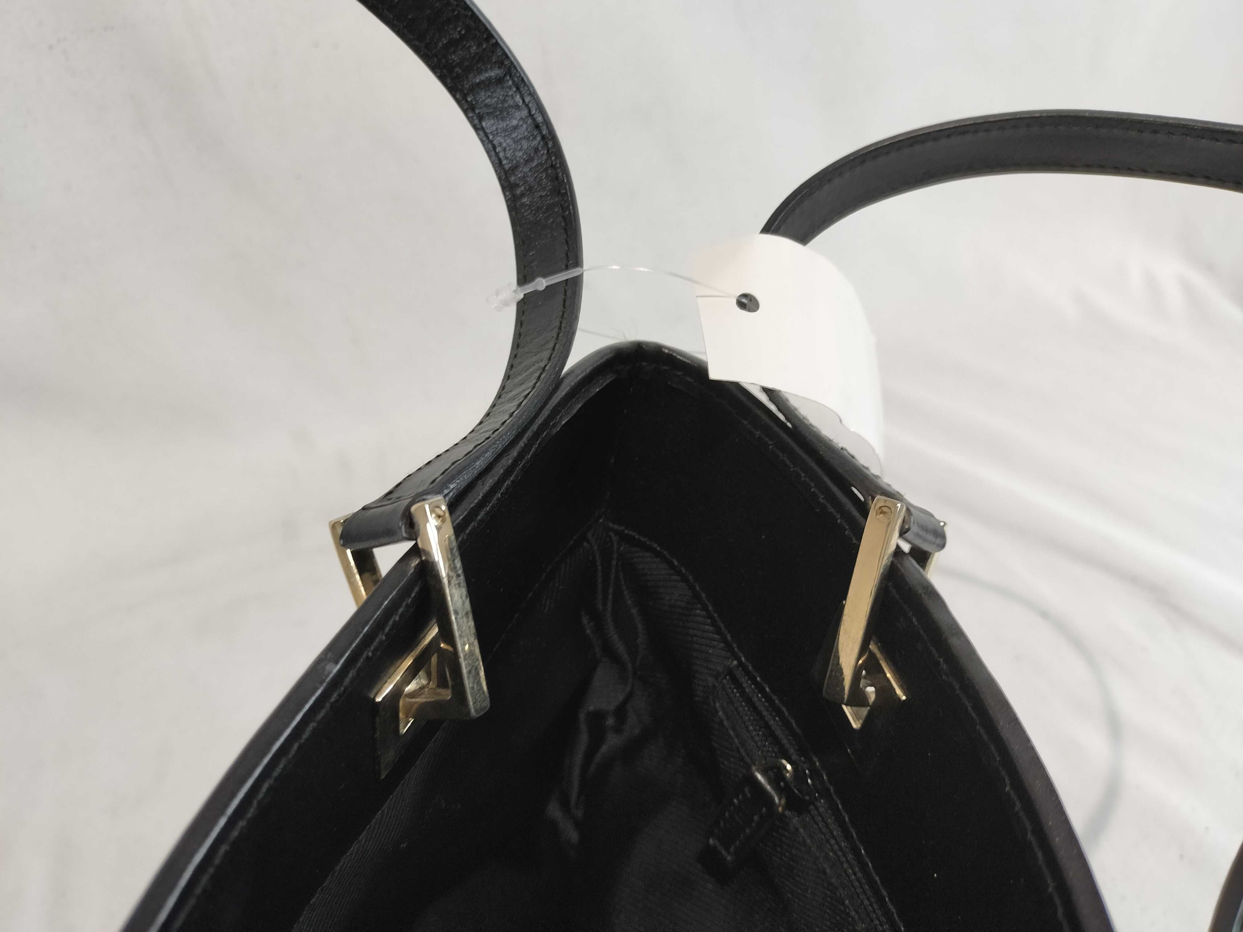 GG Canvas Tote Bag 1099 Handbag — view 9