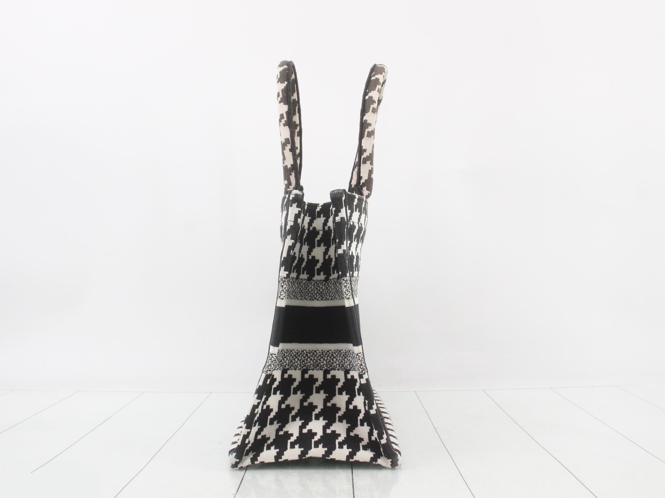Book Tote, Medium, Houndstooth Pattern, Tote Bag — view 4