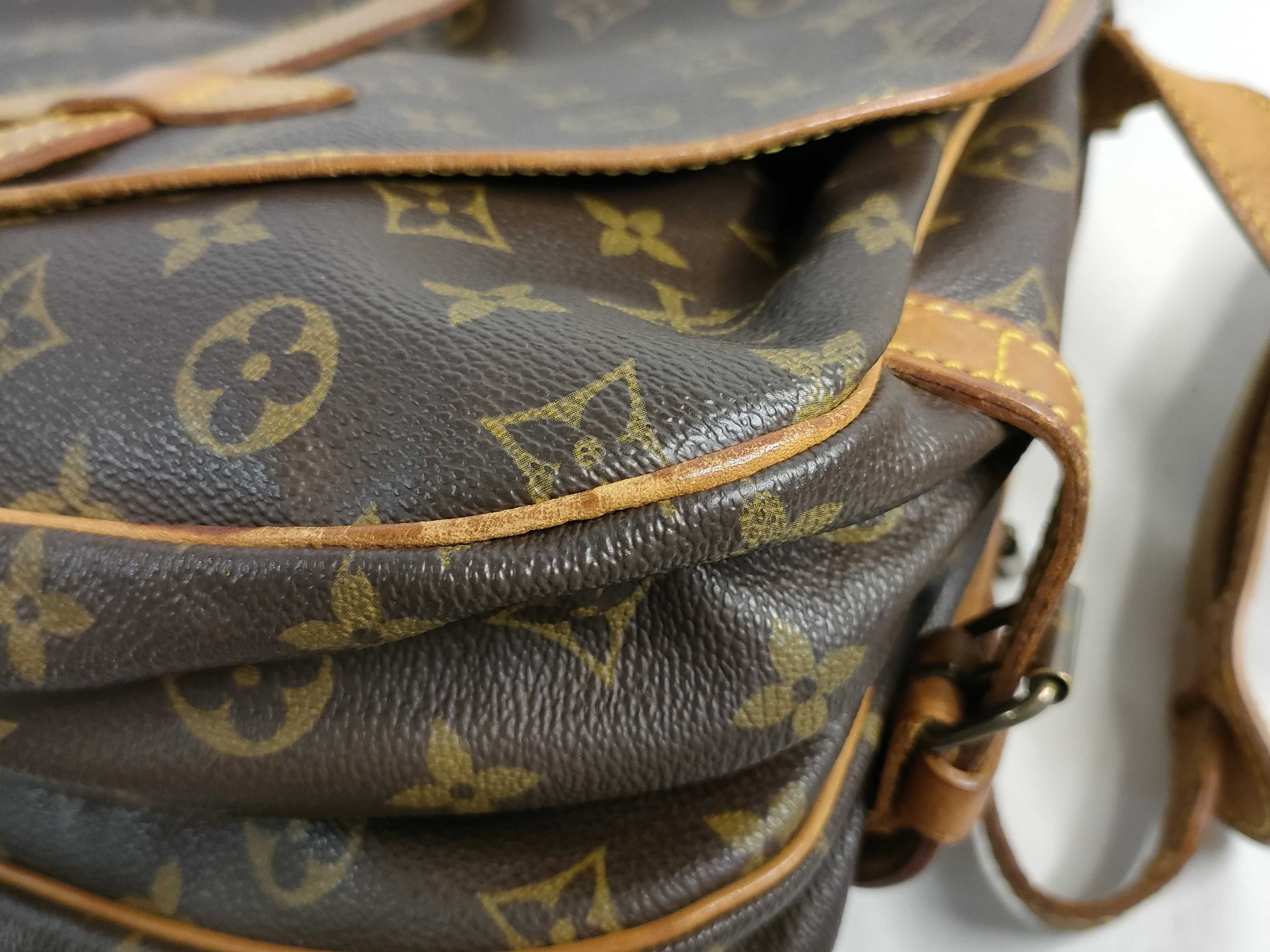 Monogram Saumur 30 Monogram M42256 Shoulder Bag — view 6