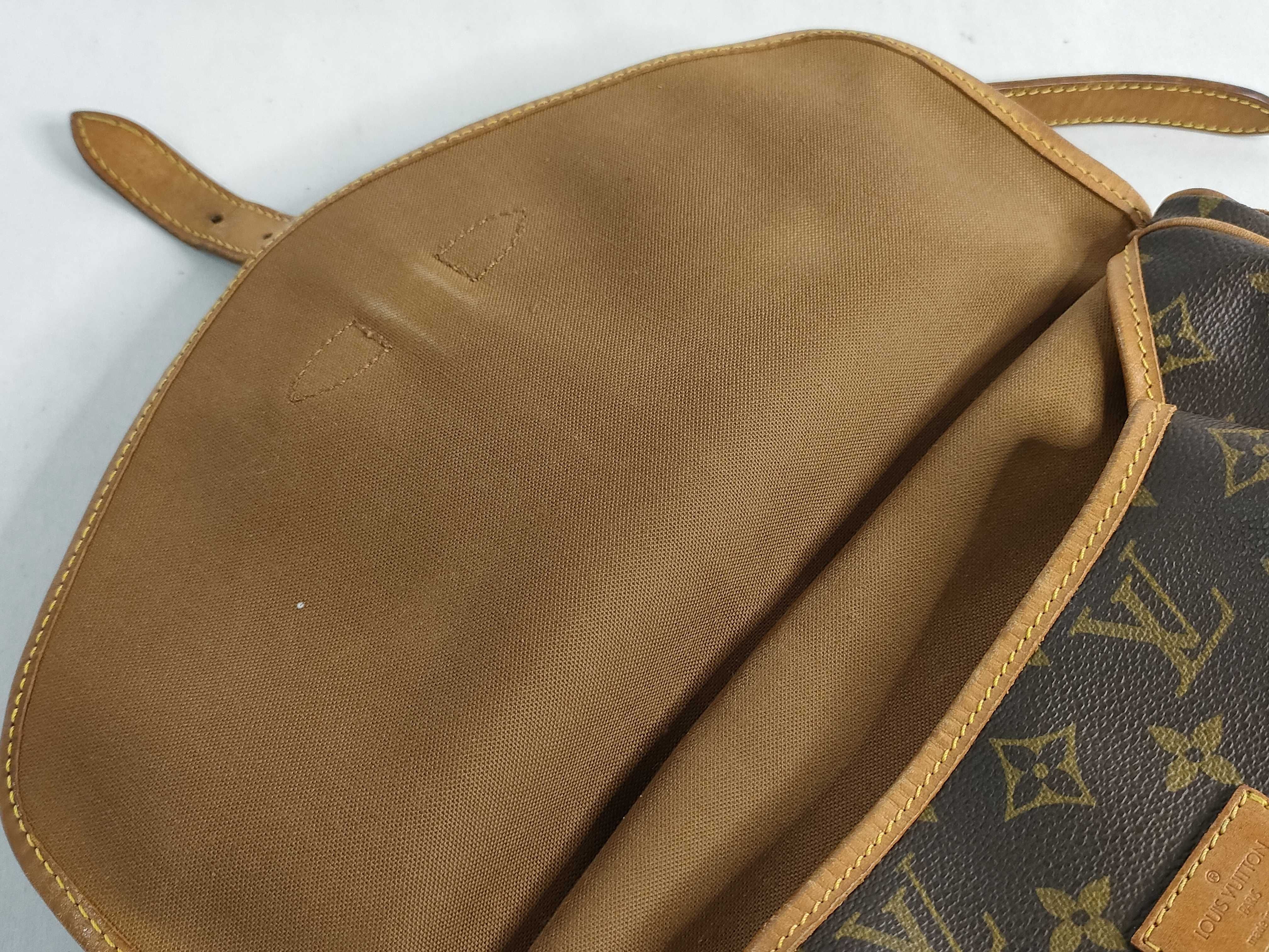 Monogram Saumur 30 Monogram M42256 Shoulder Bag — view 8