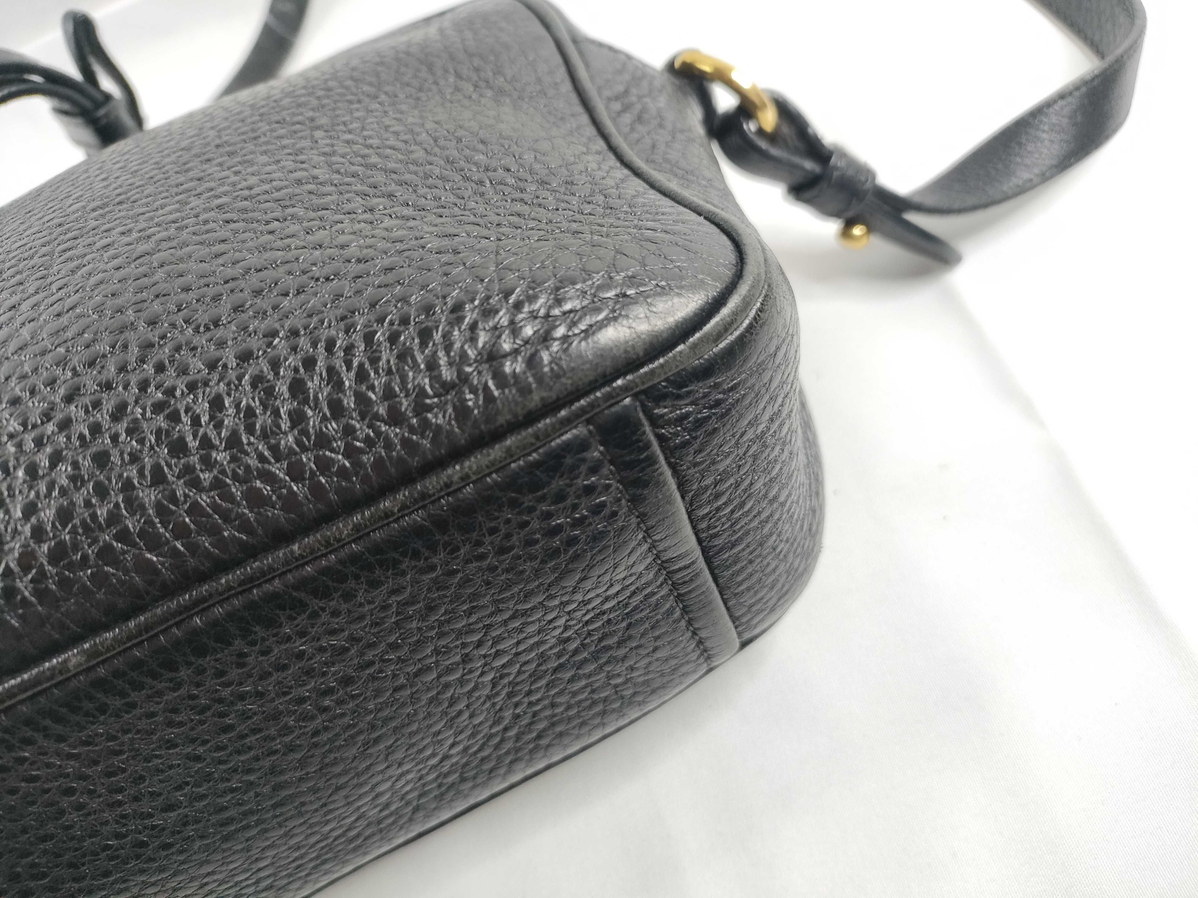 Vitello Daino Camera Bag, Black Shoulder Bag — view 5