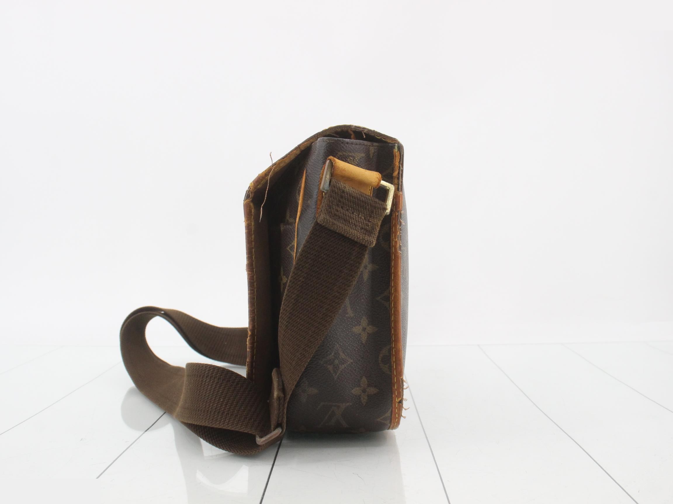 Monogram Messenger Bosphore PM — view 3