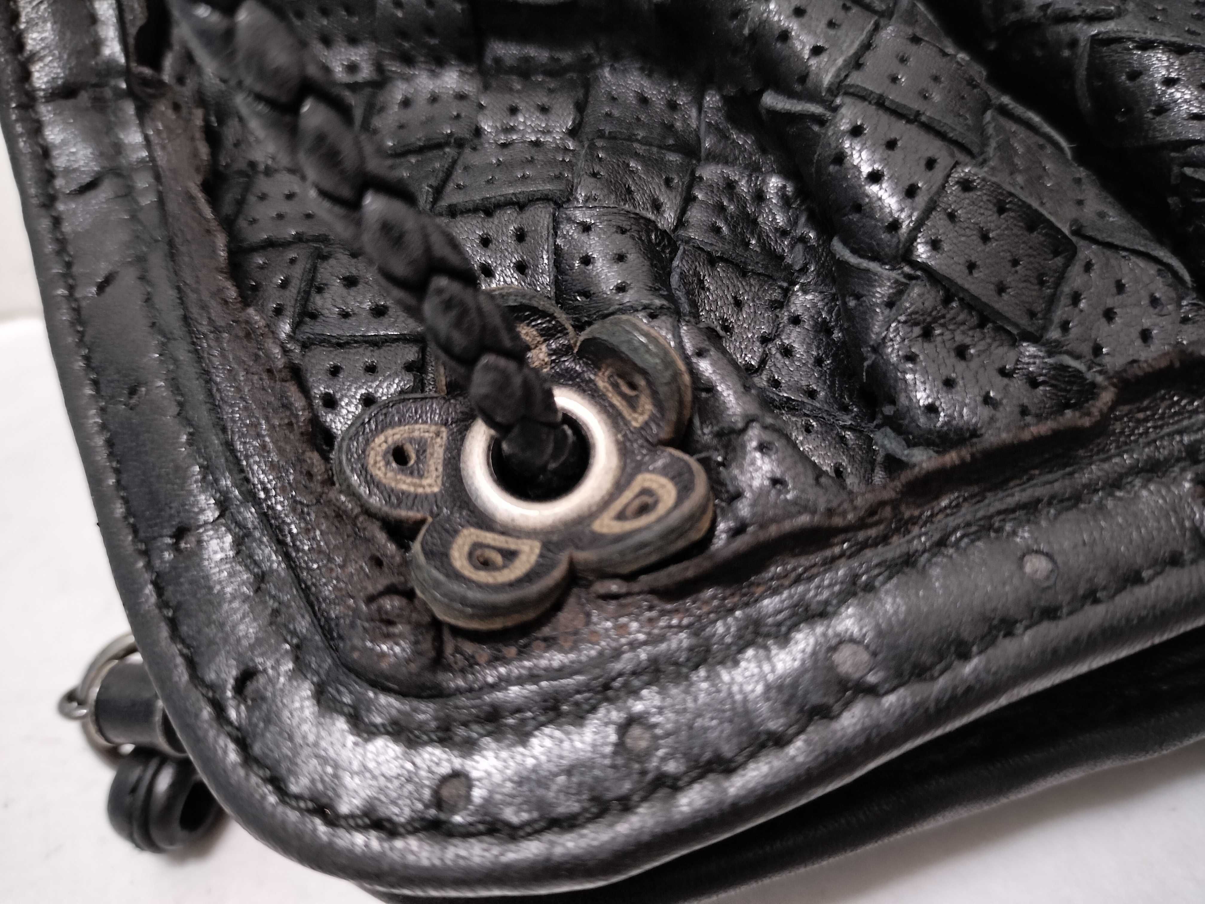One-Shoulder Bag Intrecciato Perforated Leather Black Shoulder Bag — view 15