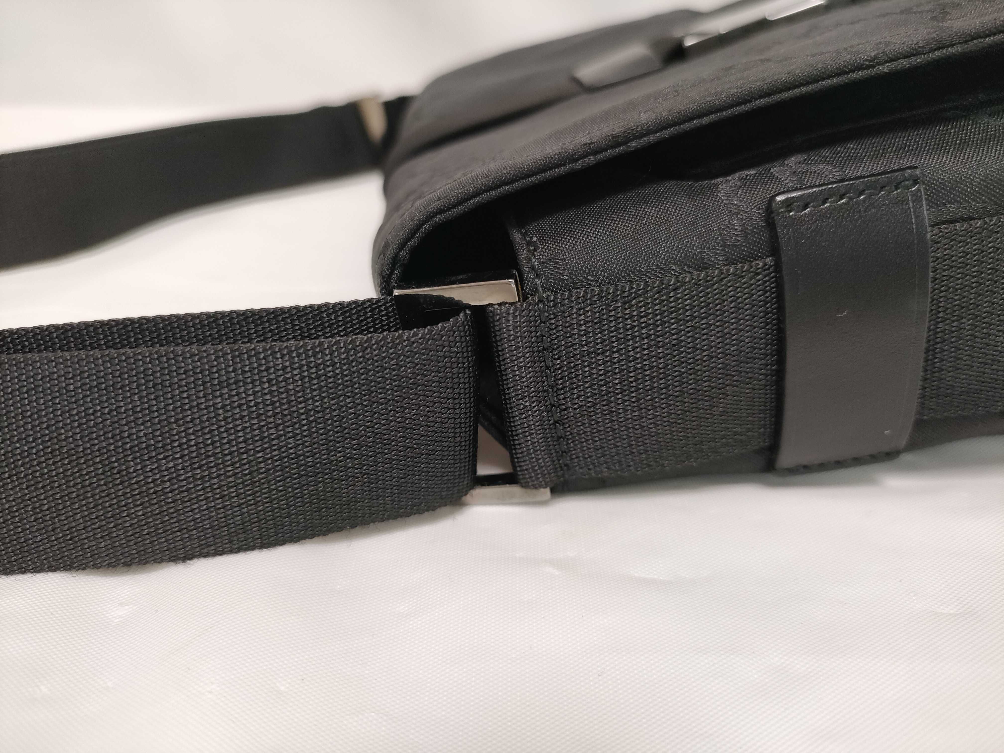 GG Supreme 001 3726 Shoulder Bag — view 5