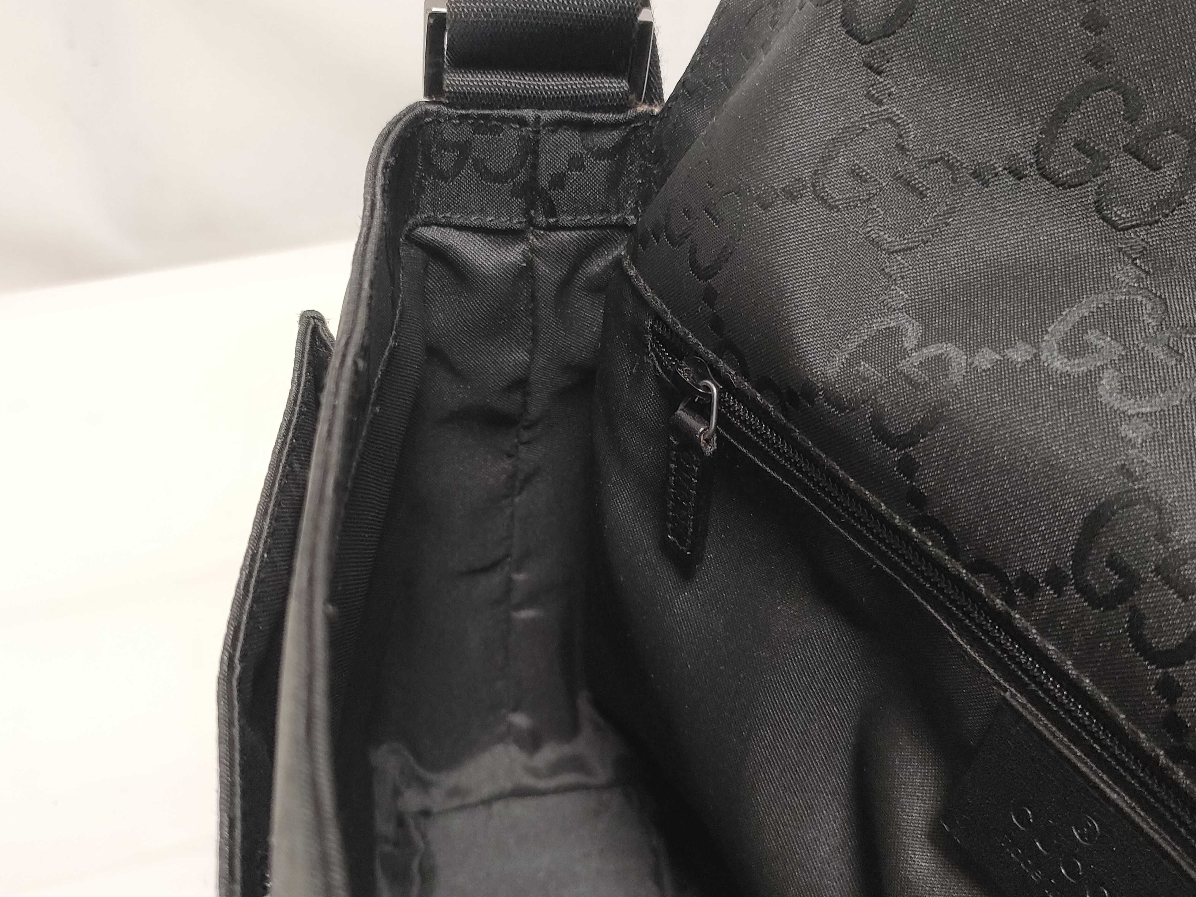 GG Supreme 001 3726 Shoulder Bag — view 9