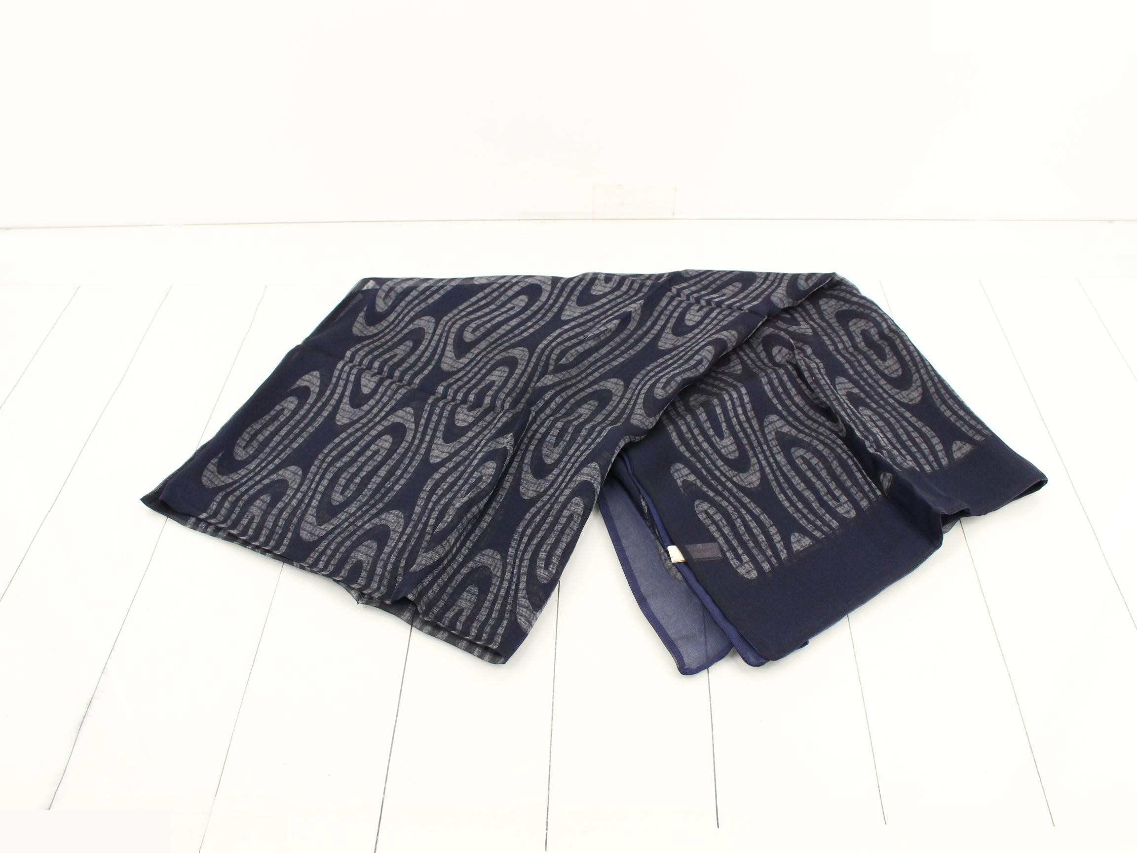 Other lines: Small items, accessories, scarves — view 3
