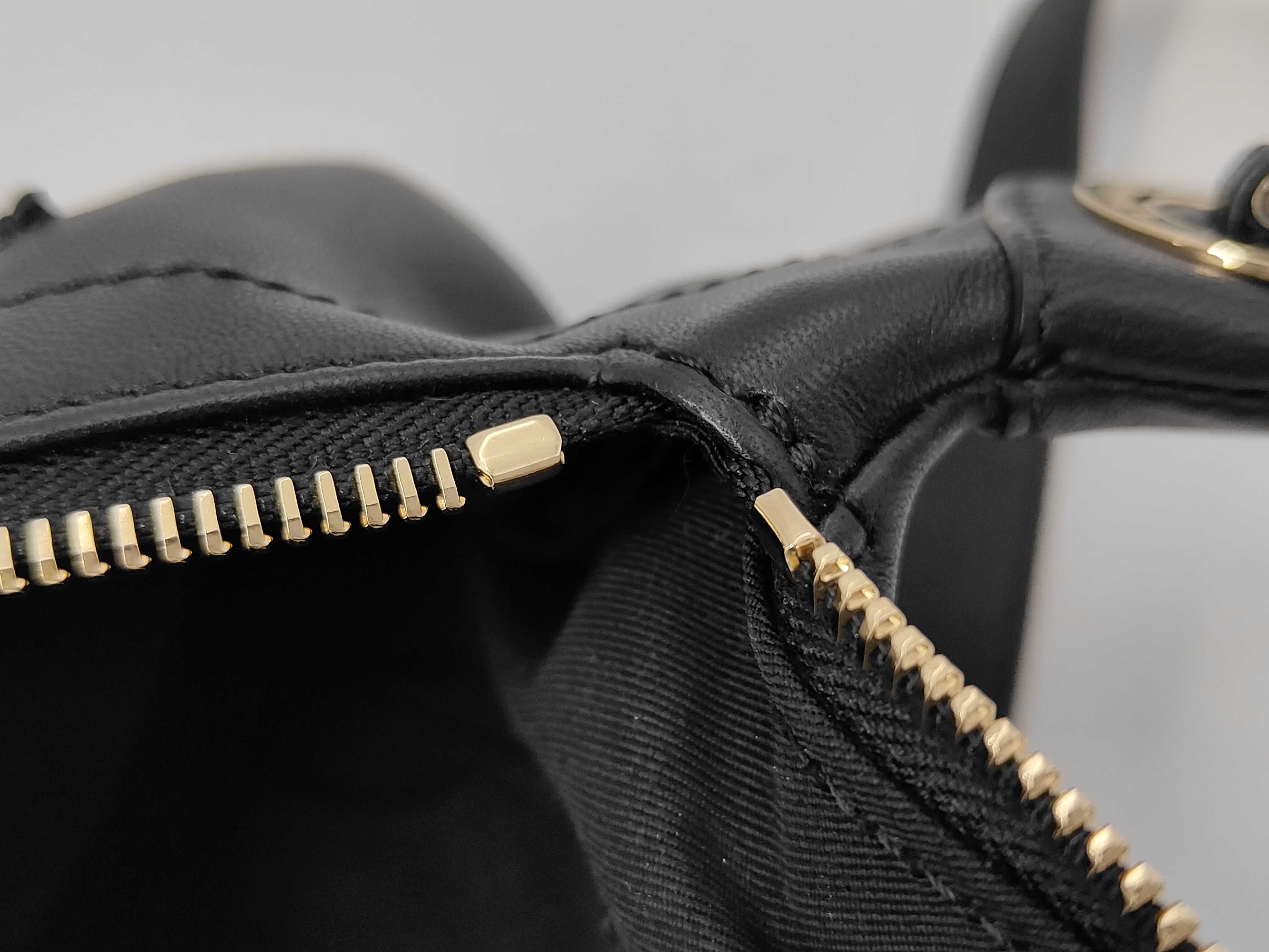 Matelassé Lambskin Body Bag, Black — view 14