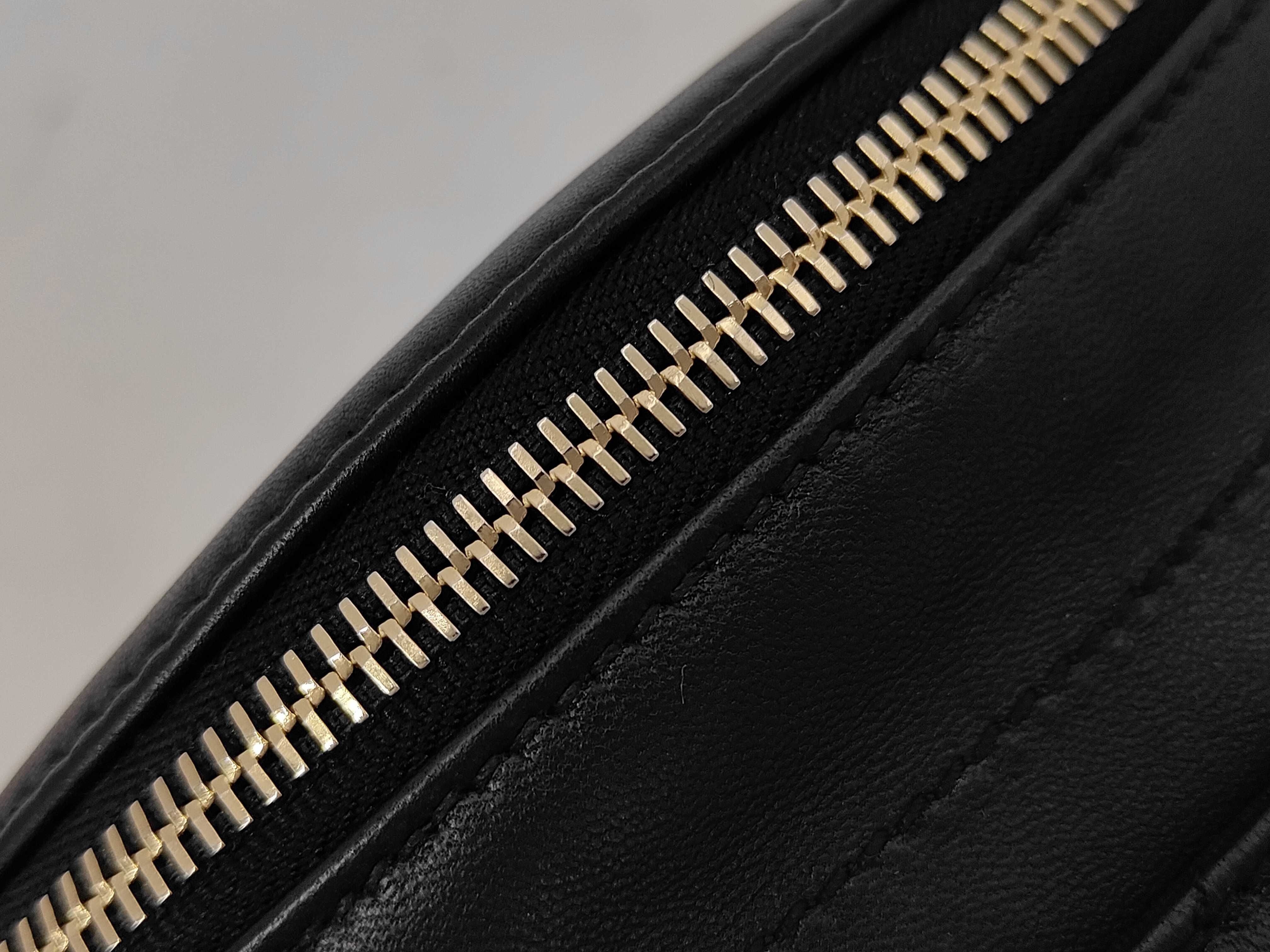 Matelassé Lambskin Body Bag, Black — view 8