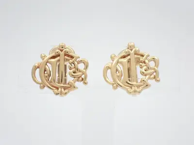 Other lines: Precious metals and earrings