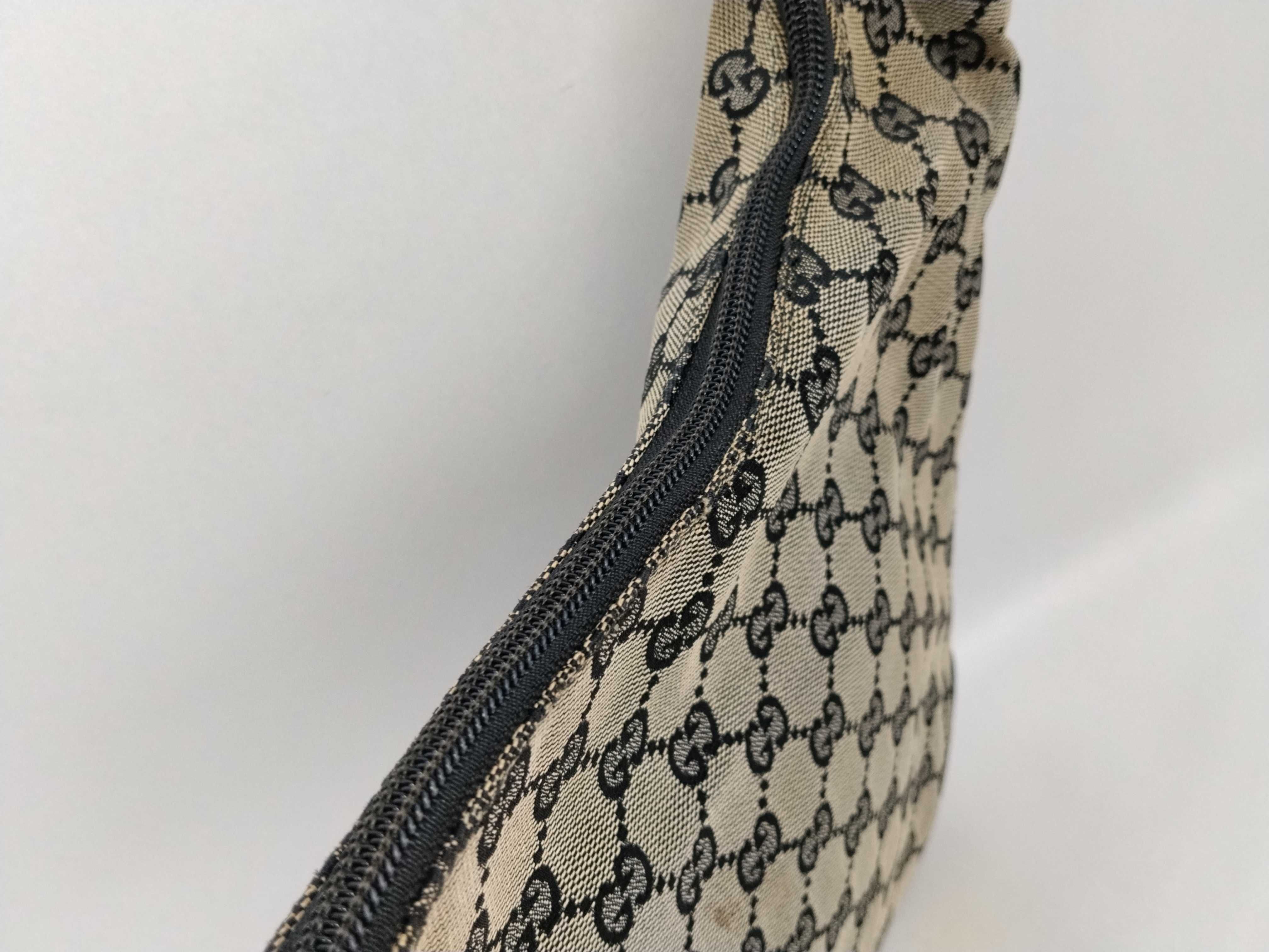 GG Canvas One-Shoulder Bag — view 4