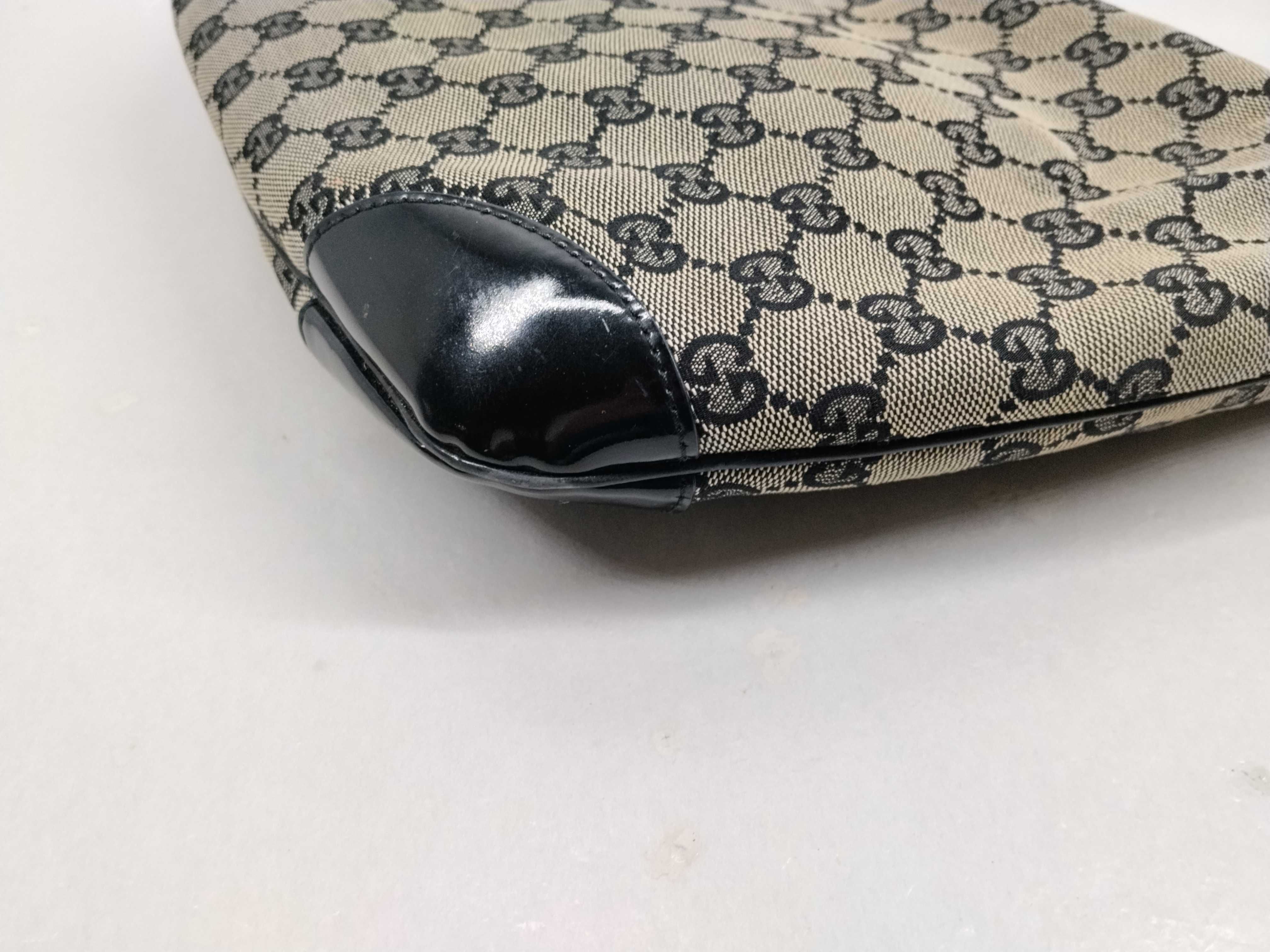 GG Canvas One-Shoulder Bag — view 7