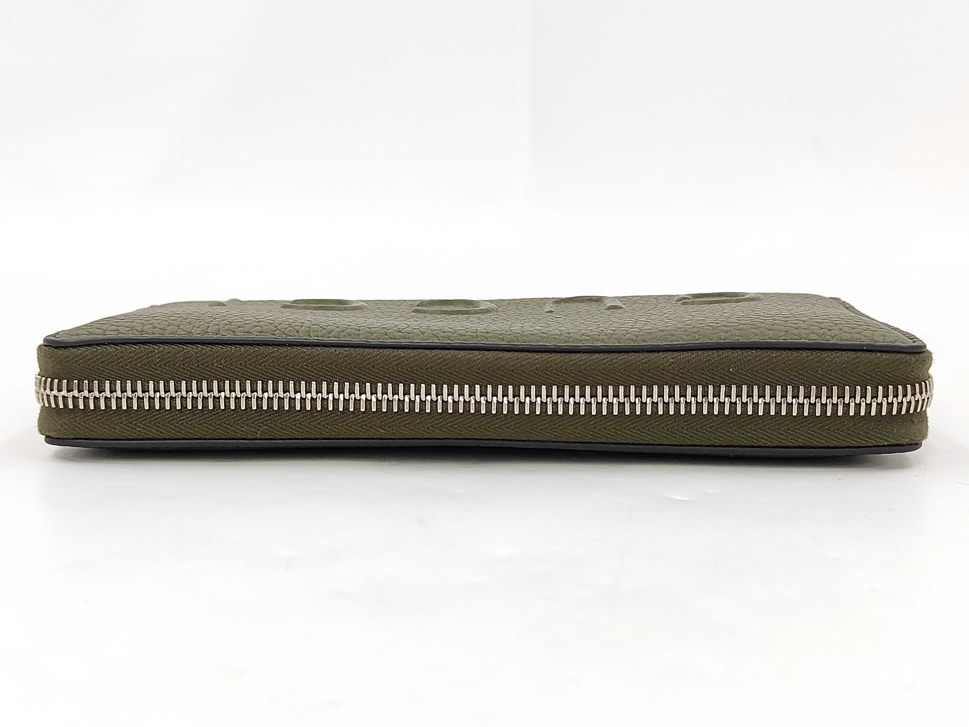 Leather Embossed Logo Round Zip Long Wallet 835120 Khaki Wallet — view 5