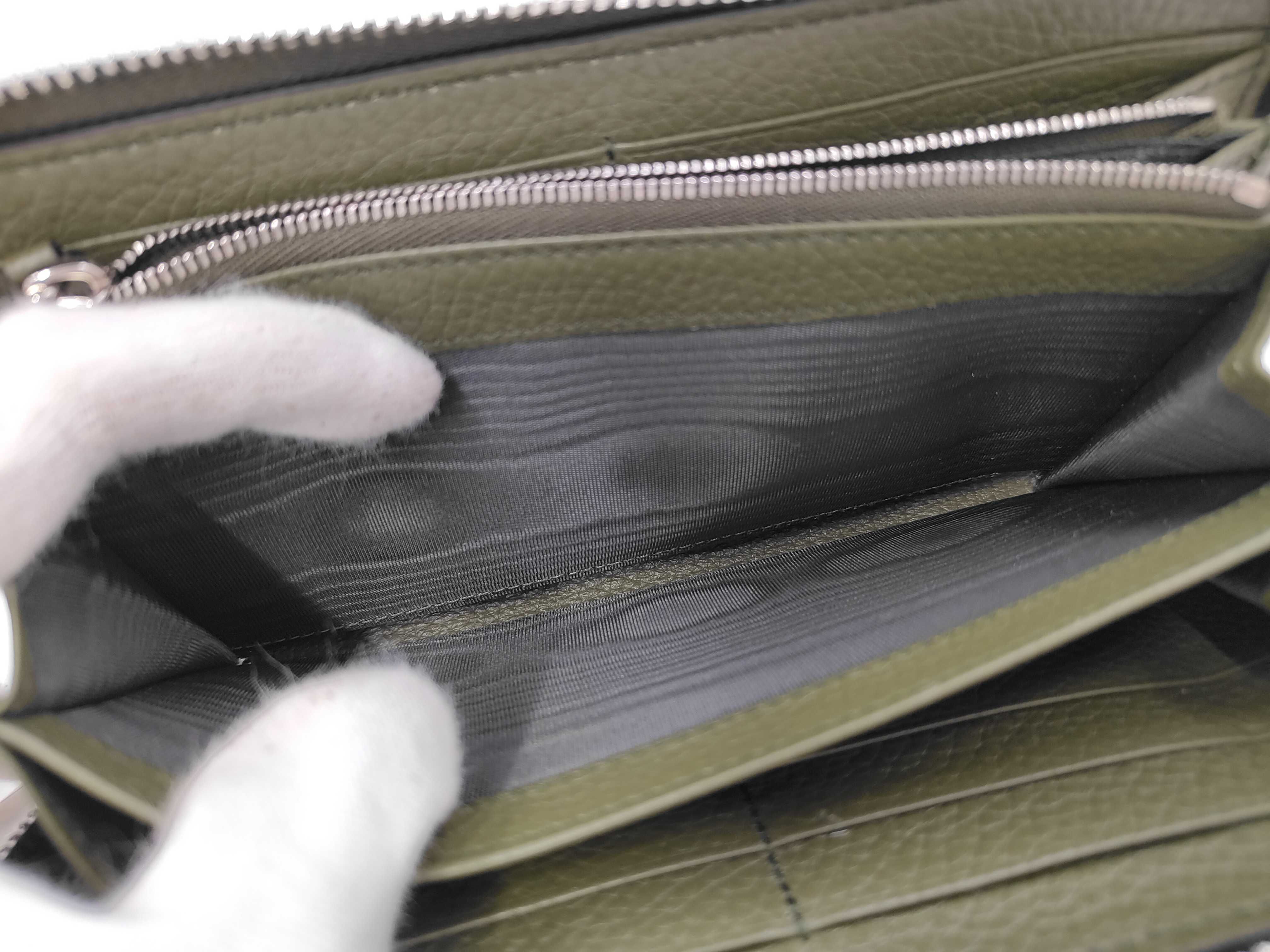 Leather Embossed Logo Round Zip Long Wallet 835120 Khaki Wallet — view 9