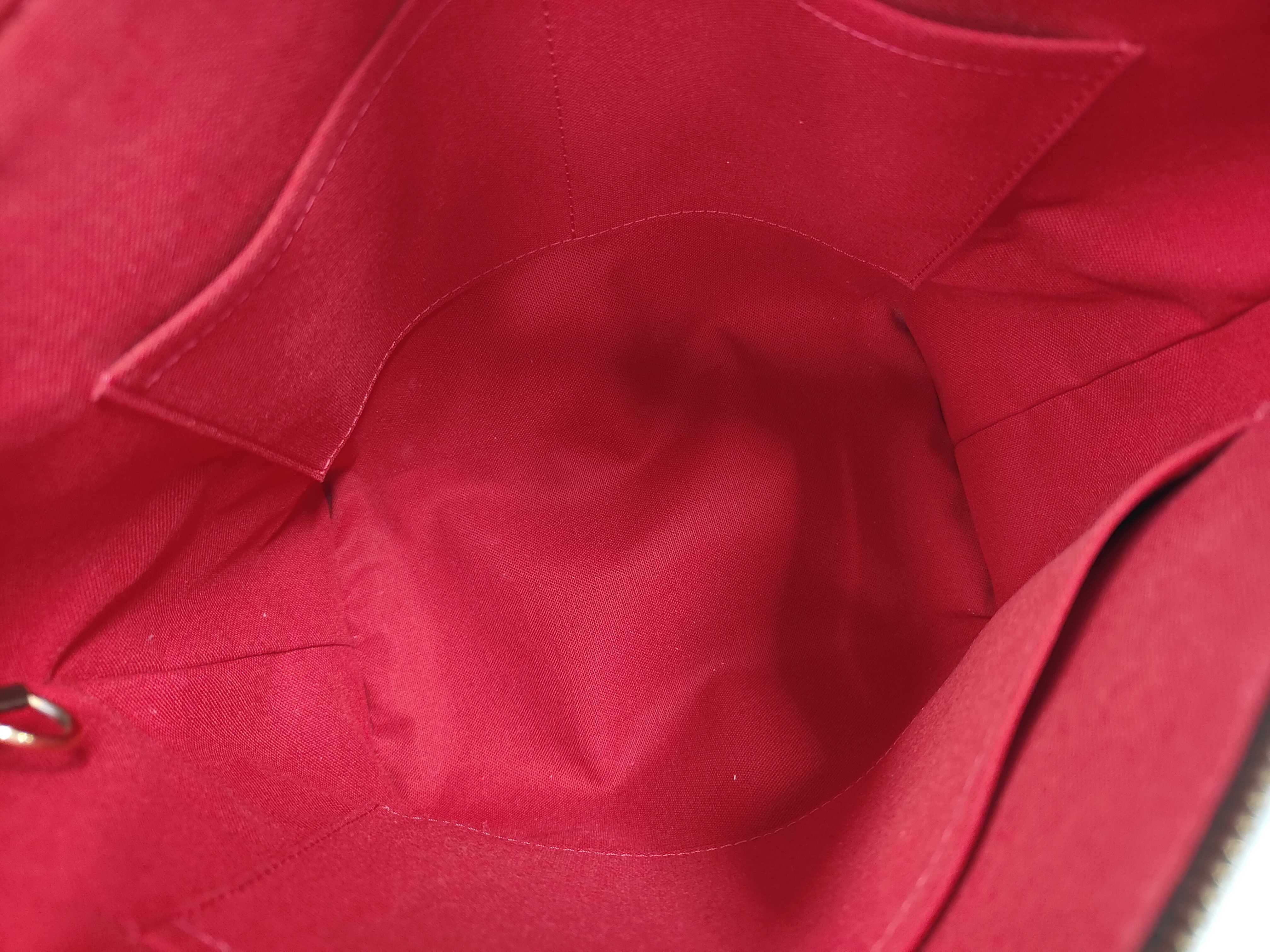 Totally Shoulder Bag — view 8