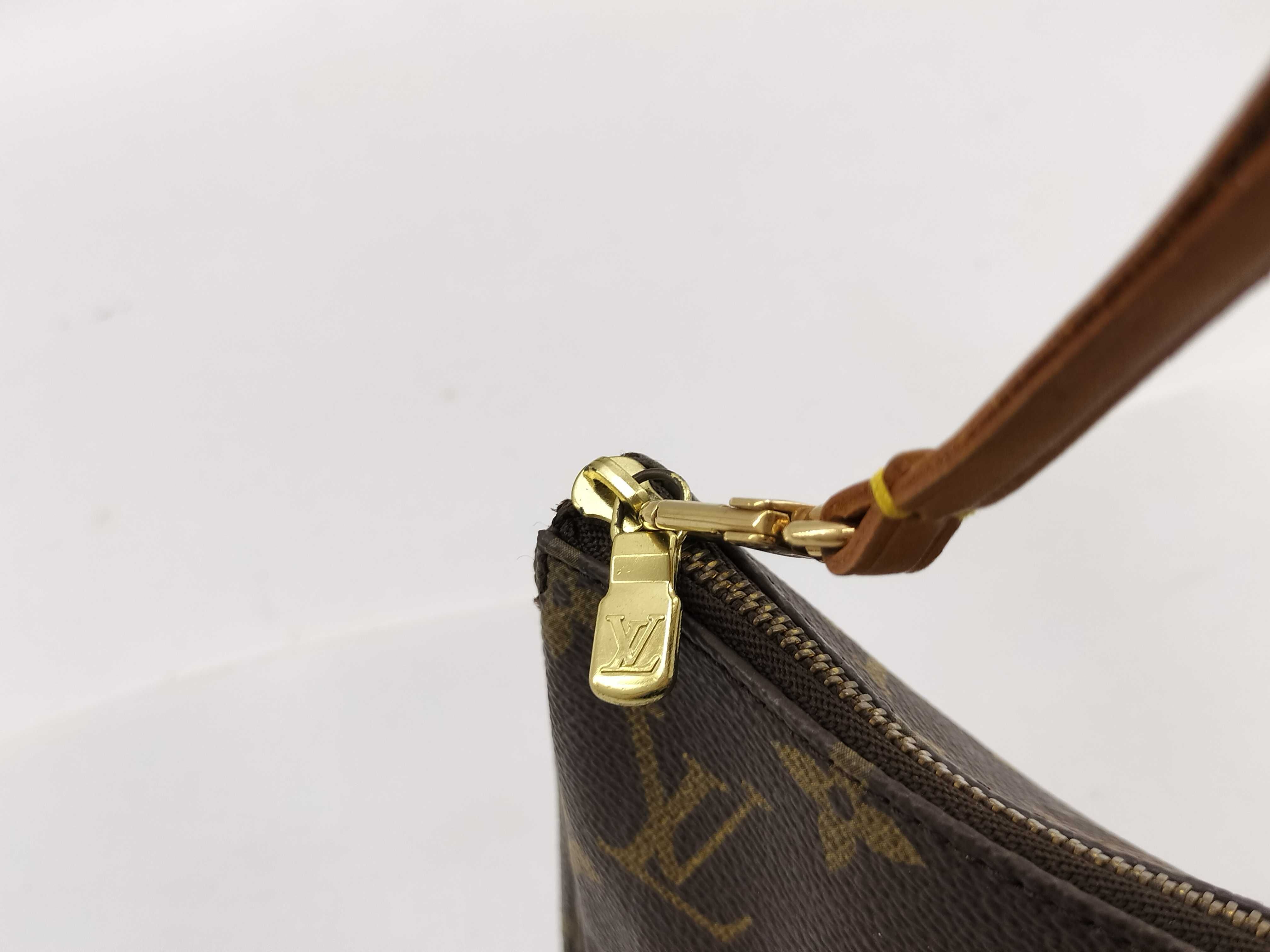 Monogram / Monogram / Pochette Accessoires (Old Model) — view 12