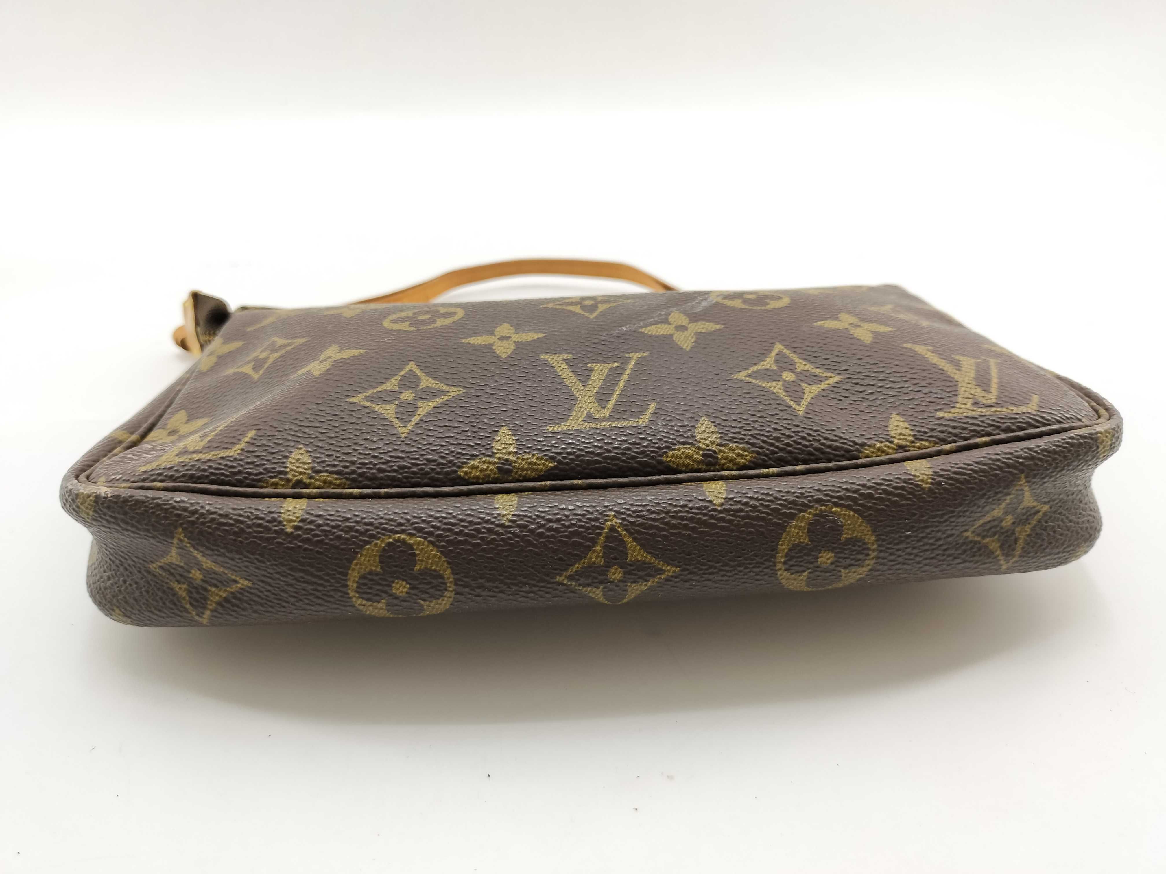 Monogram / Monogram / Pochette Accessoires (Old Model) — view 3