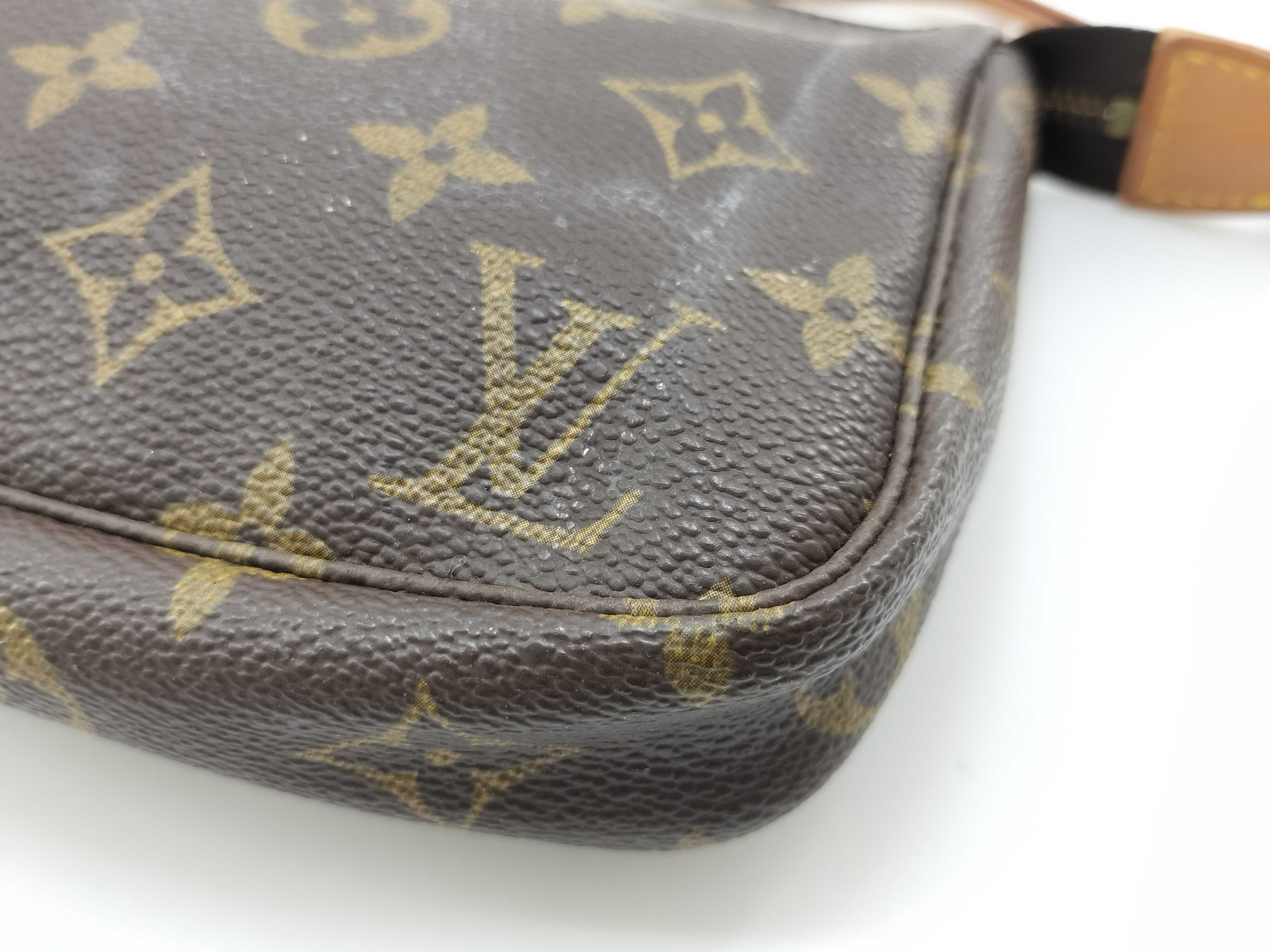 Monogram / Monogram / Pochette Accessoires (Old Model) — view 5